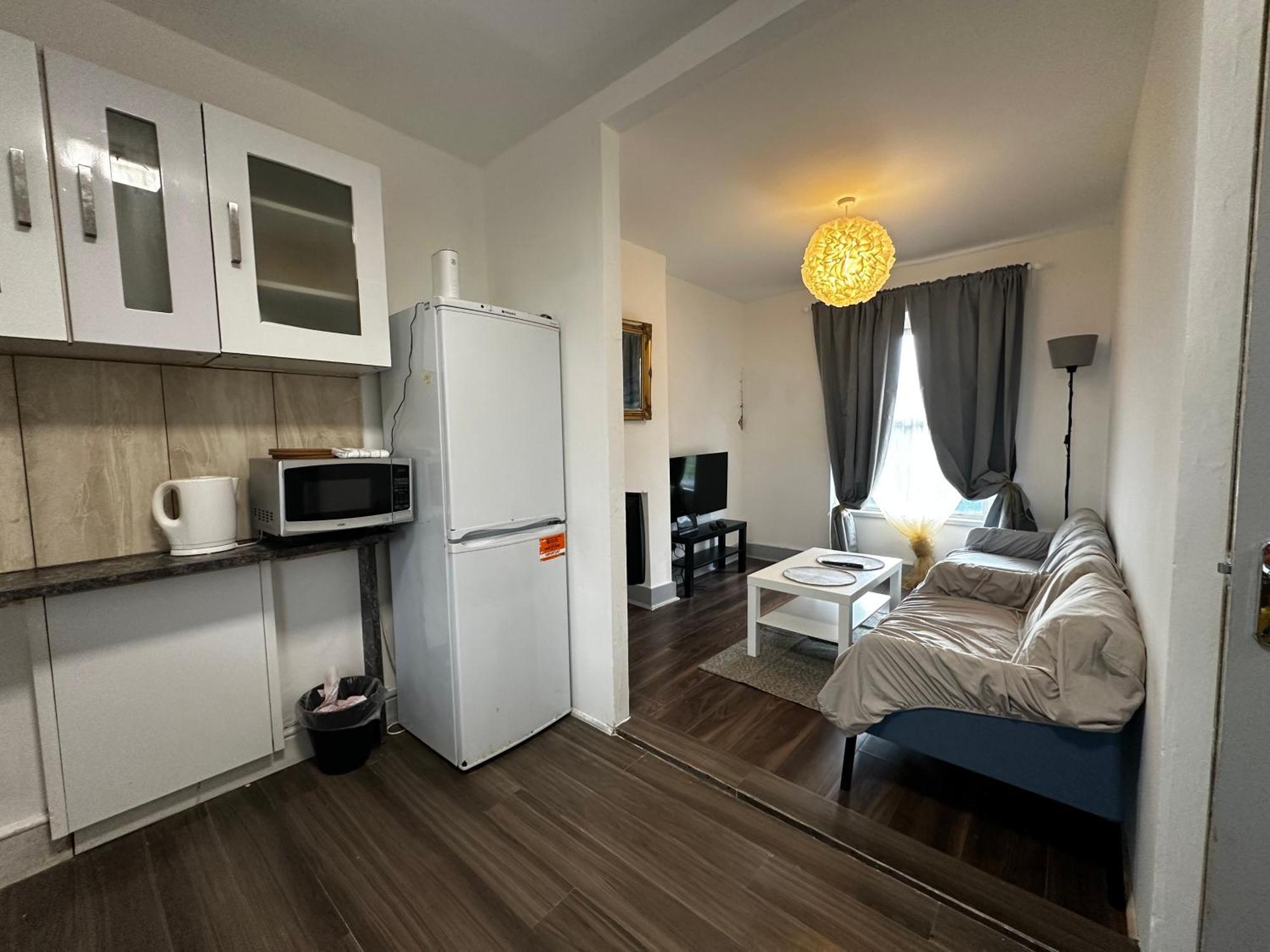 Quarto em Acomodações Particulares Mileend 4 Large Master Bedroom *