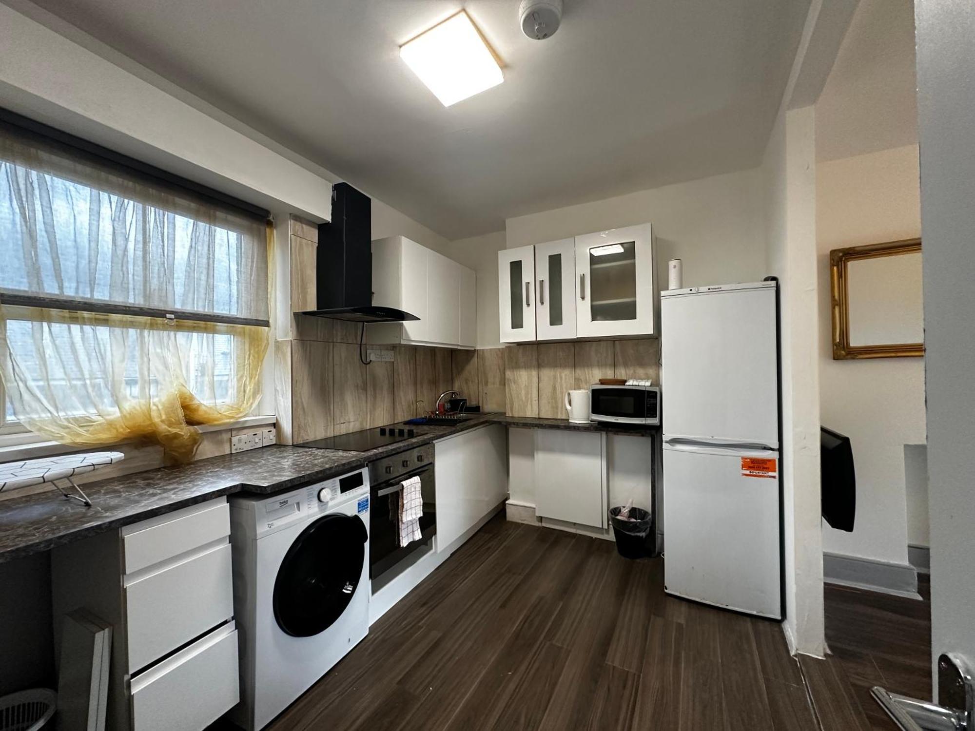 Quarto em Acomodações Particulares Mileend 4 Large Master Bedroom Londres