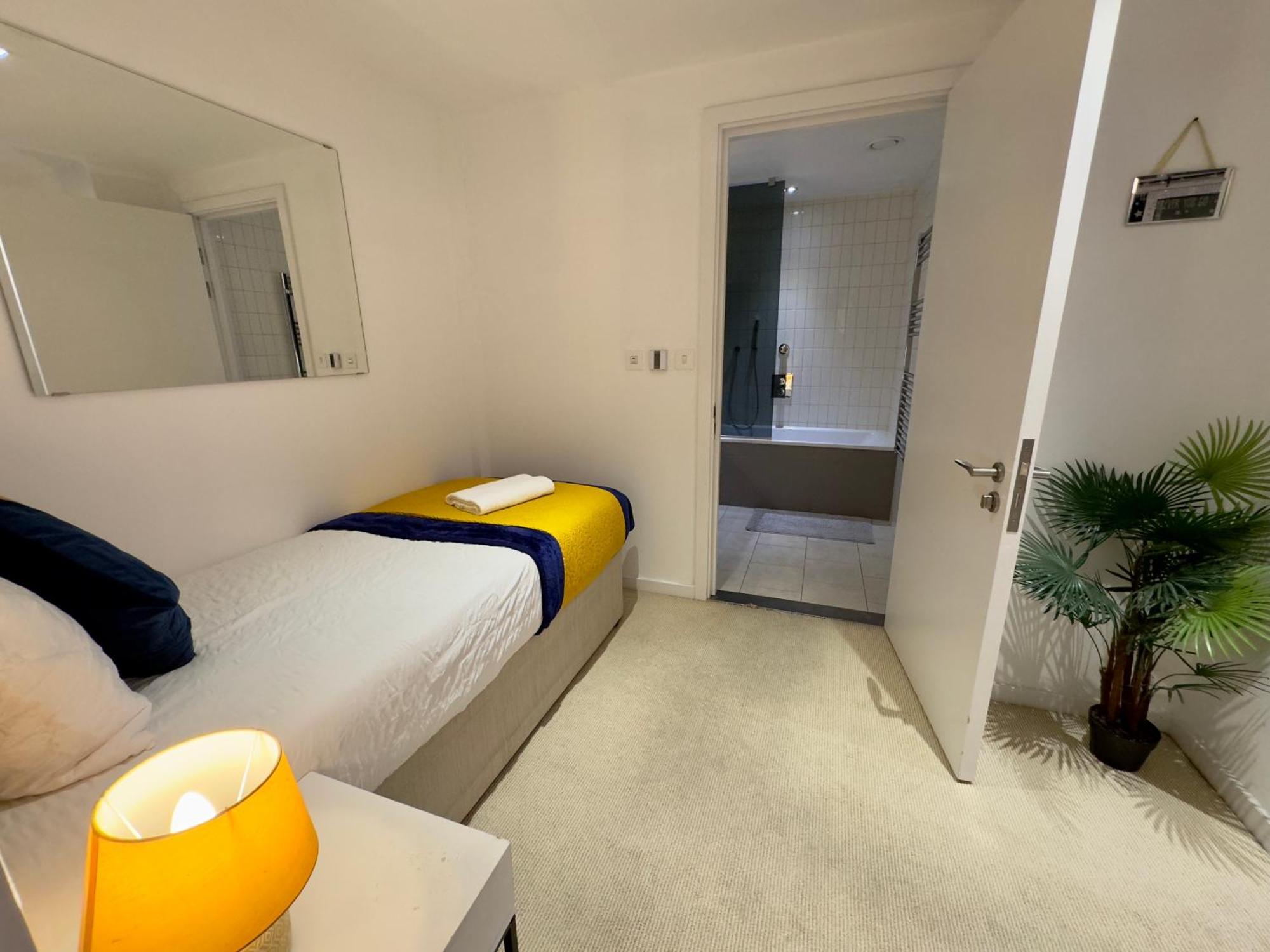 Excel Cosy With Balcony & River View Close To O2 Arena, Cable Car, Hall Londres