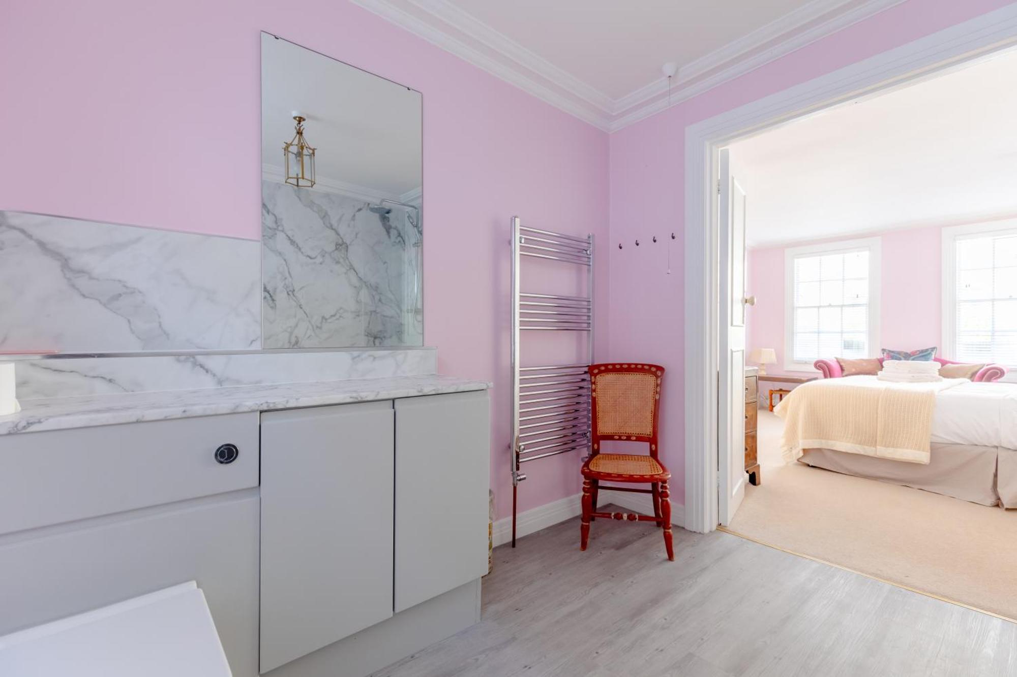 Regal Haven 4 Bed Near Buckingham Palace