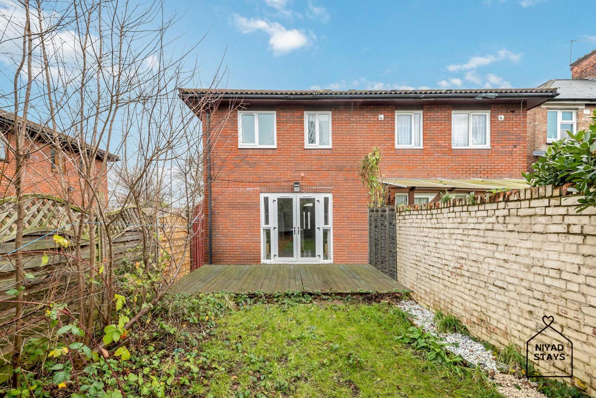 Hale Lodge, Comfy For Families And Contractors * Londres