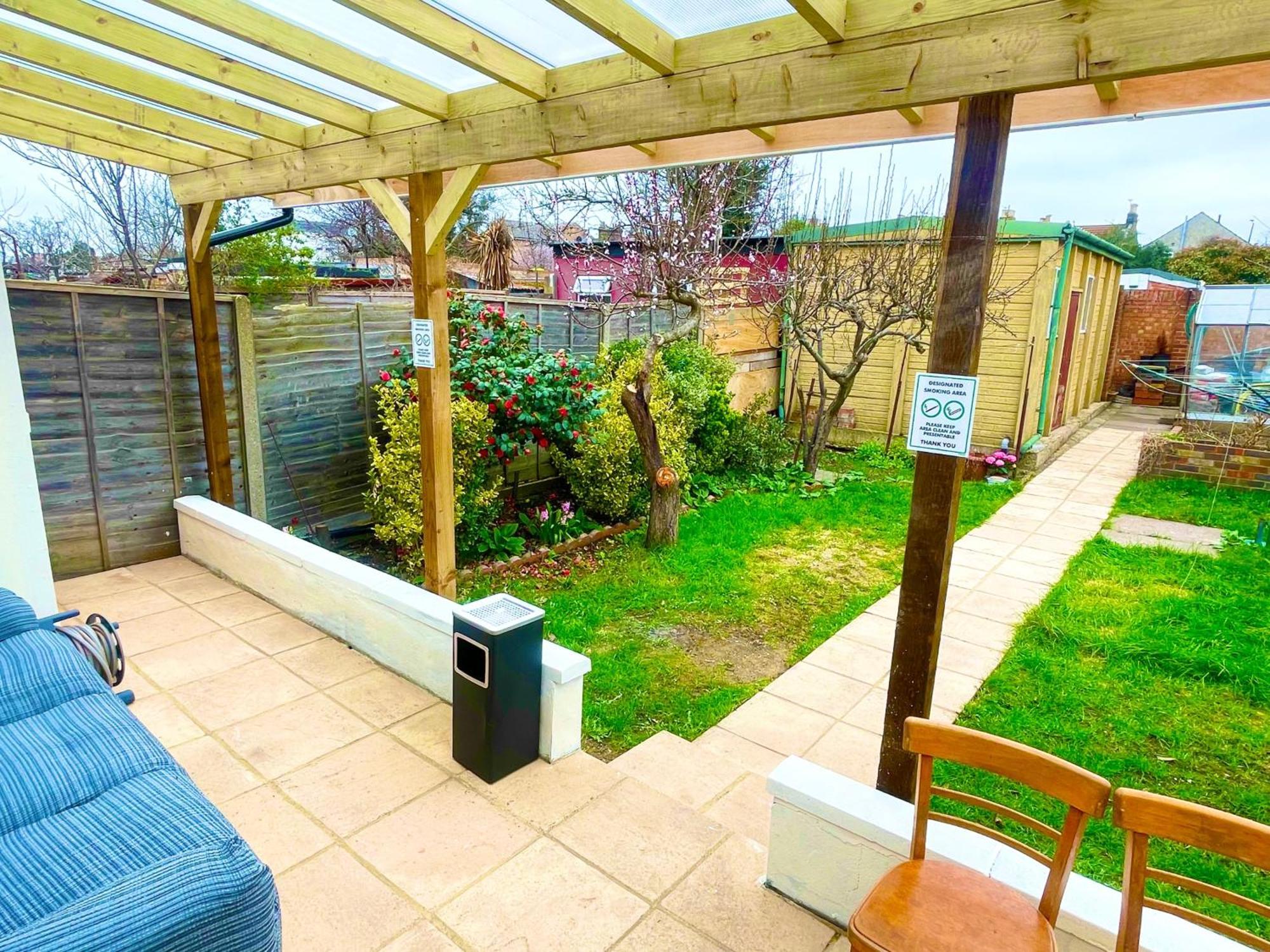 Appartement 2 Bed Studio-free Parking-pet Friendly-garden Londres