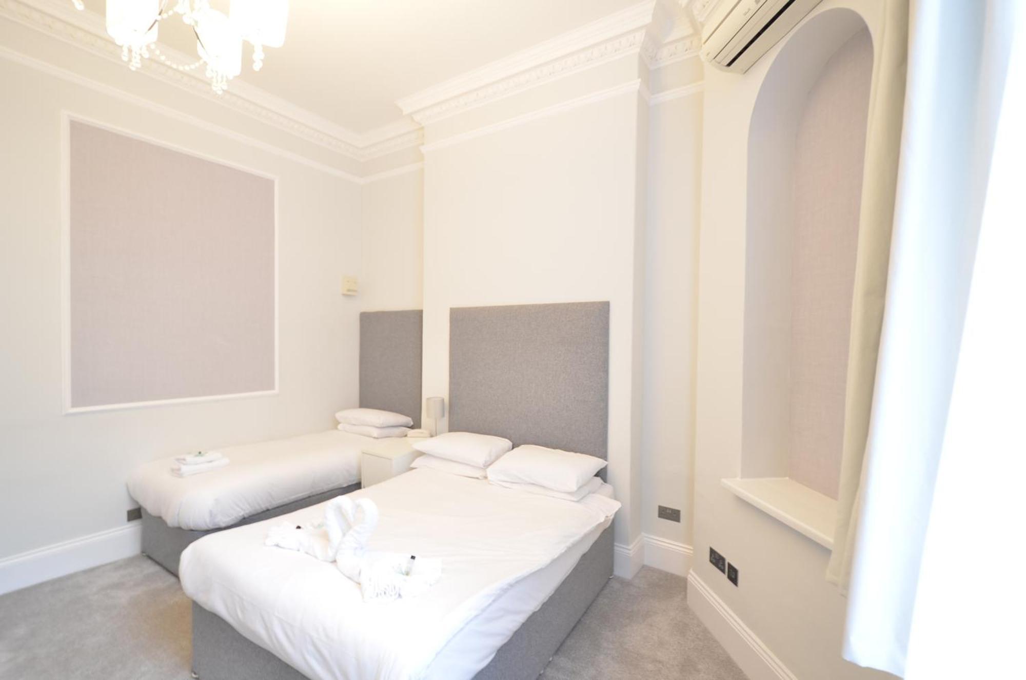 Amber Hotel-suites