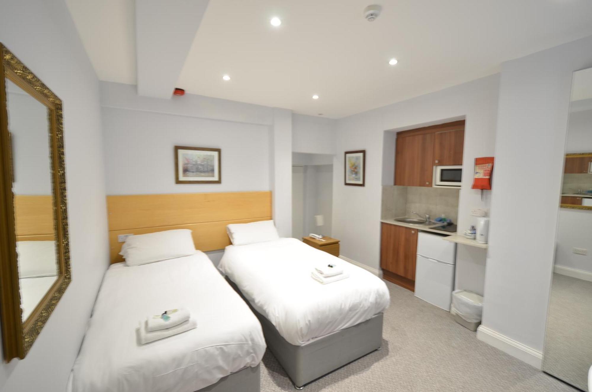 Hotel Amber Hotel-suites