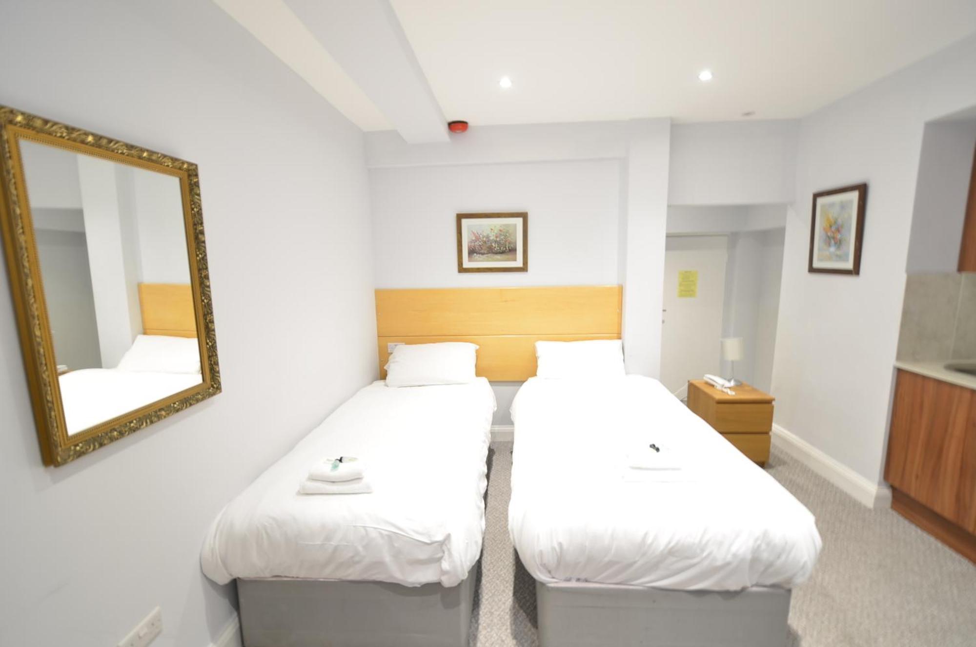 Hotel Amber Hotel-suites 3*