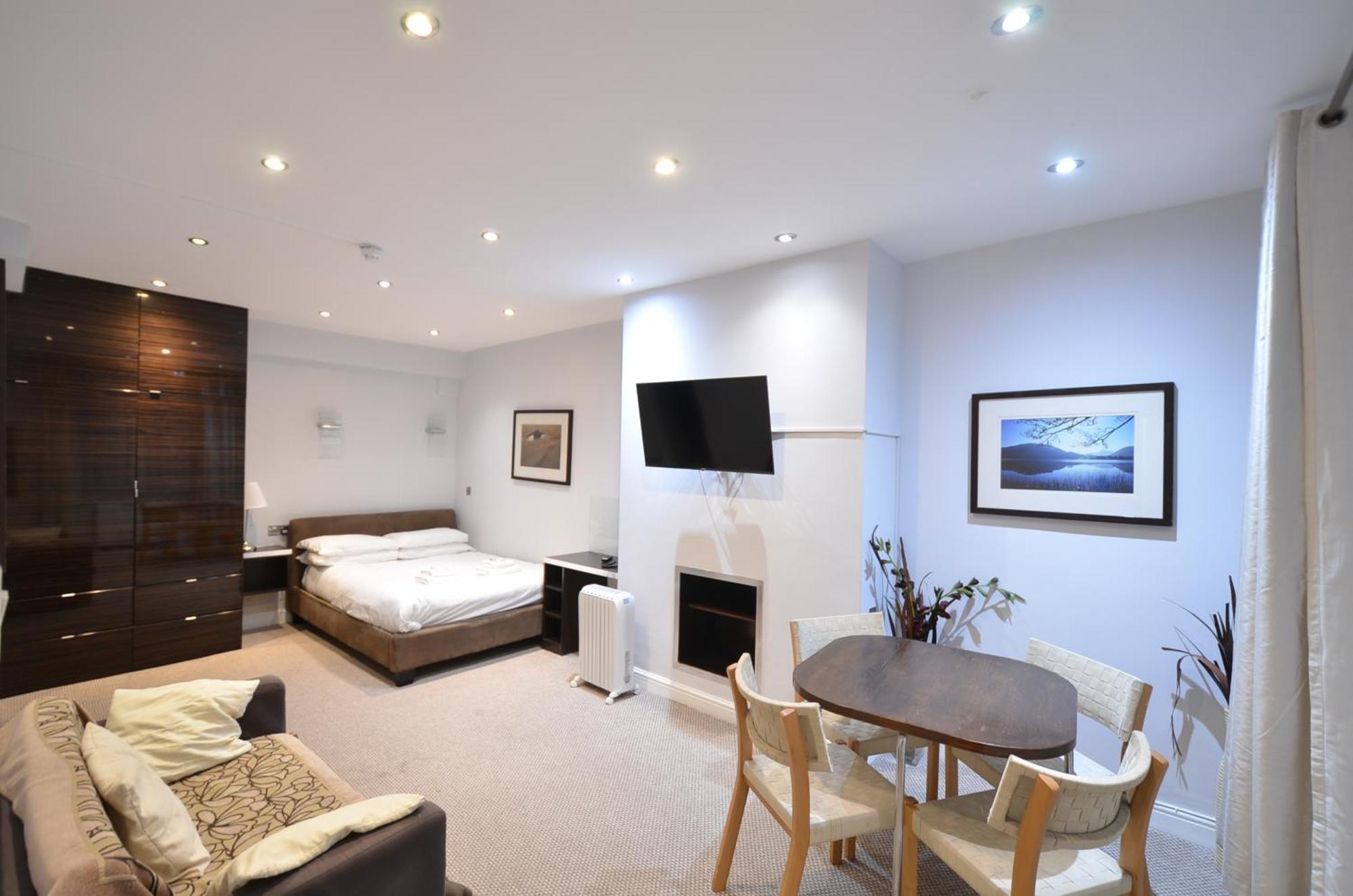 Amber Hotel-suites Hotel