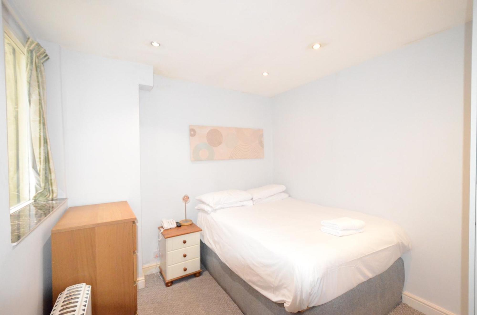 Amber Hotel-suites Hotel