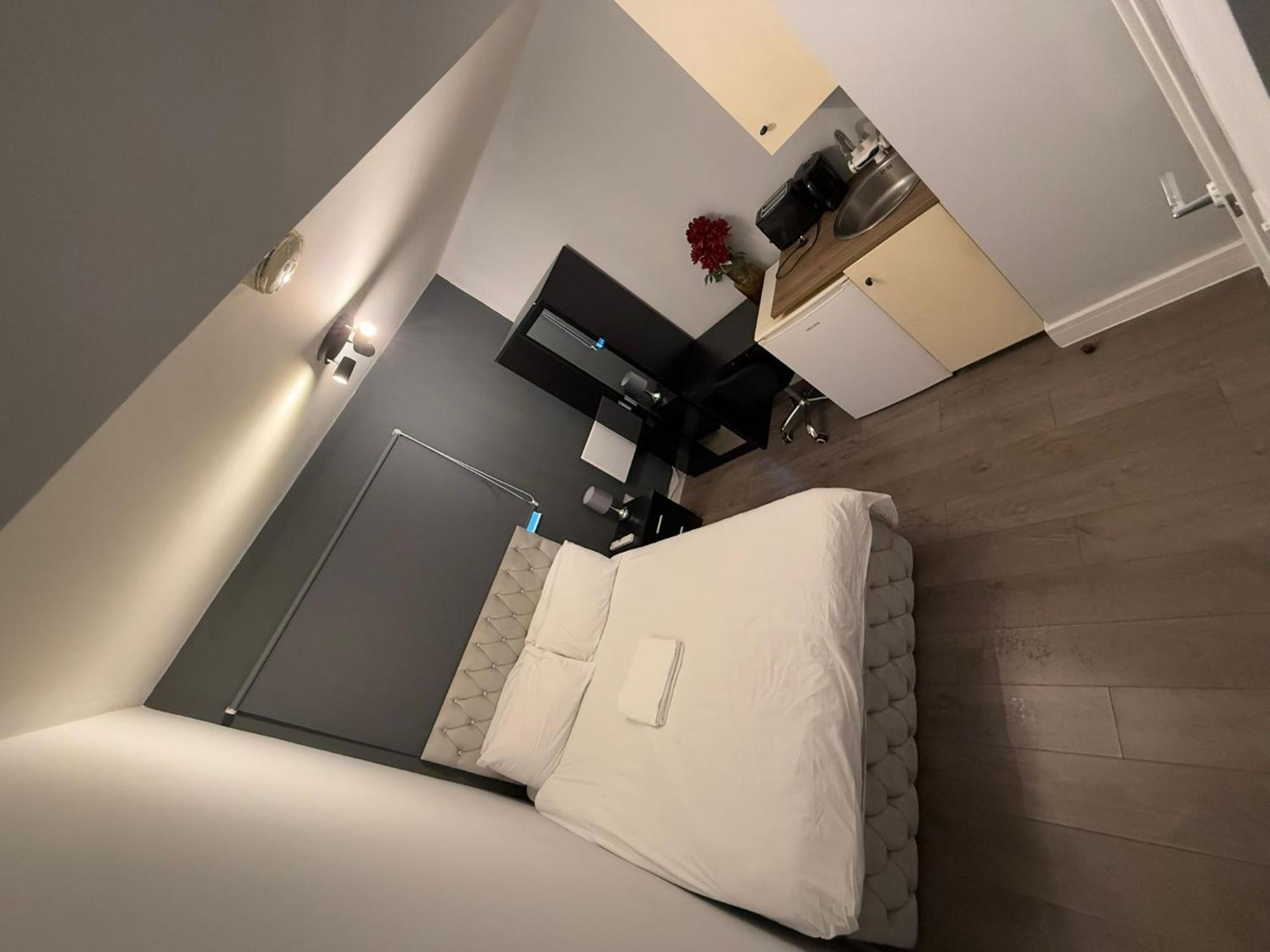 Letzi Private En-suite Near Wembley * Londres