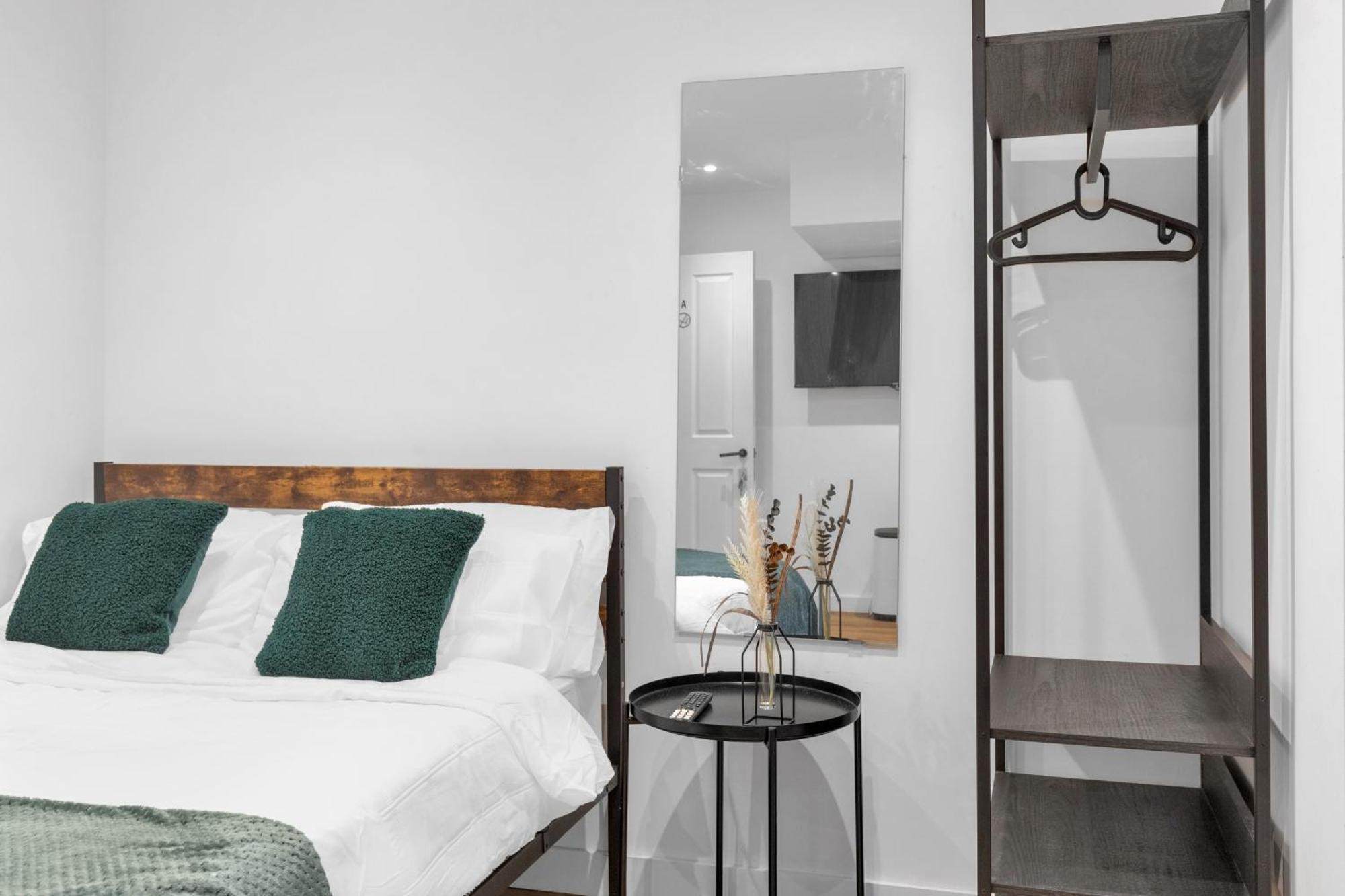 Guest house Kensington With Private Bathroom & Garden