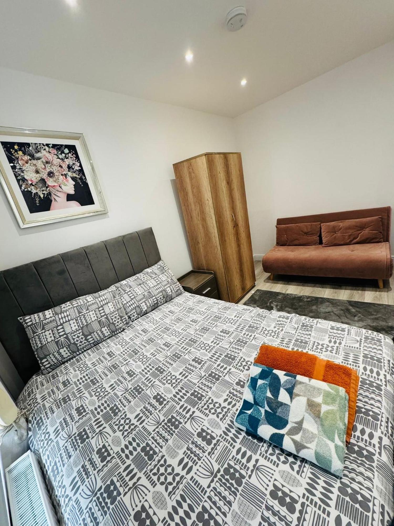 Stunning Newly Refurbished 1 Bed In Kings Cross, St Pancras!320 London