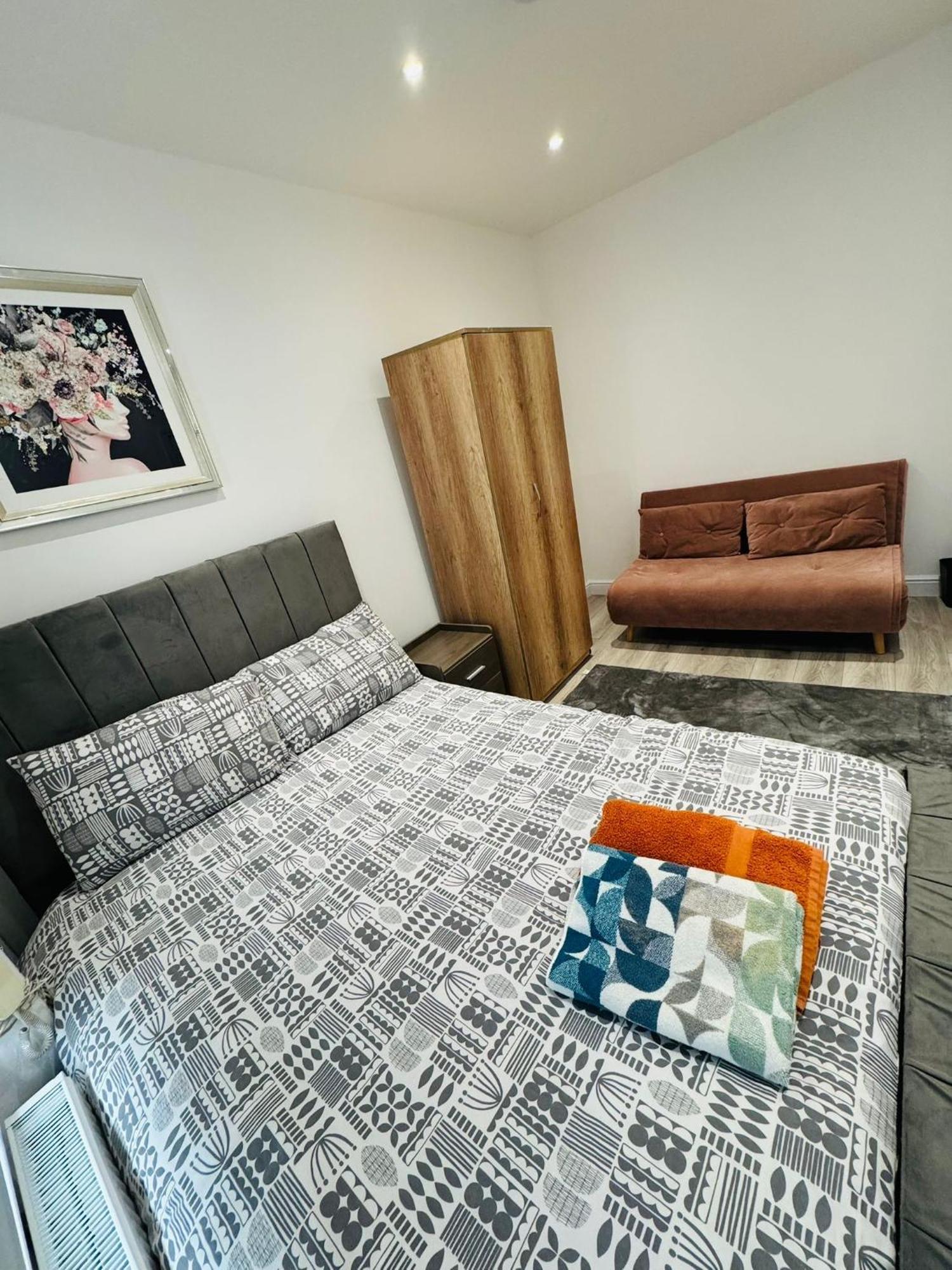 Stunning Newly Refurbished 1 Bed In Kings Cross, St Pancras!320 Apartment London