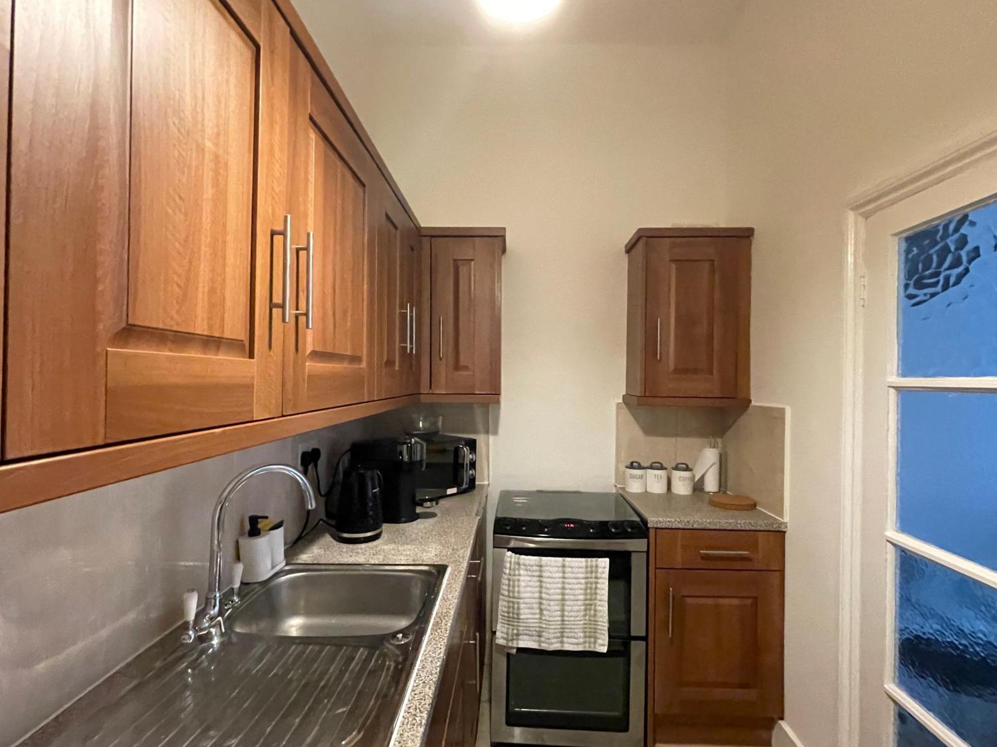 1 Bed Flat Clapham Junction * Londres