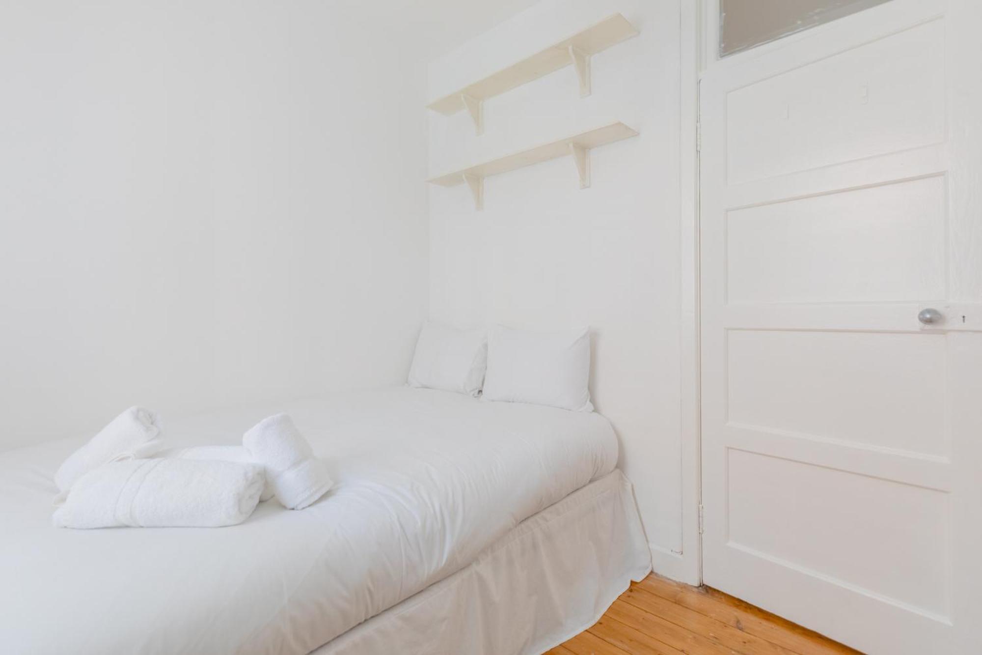 Spacious 3bd Flat W Garden Near Clapham Common * Londres