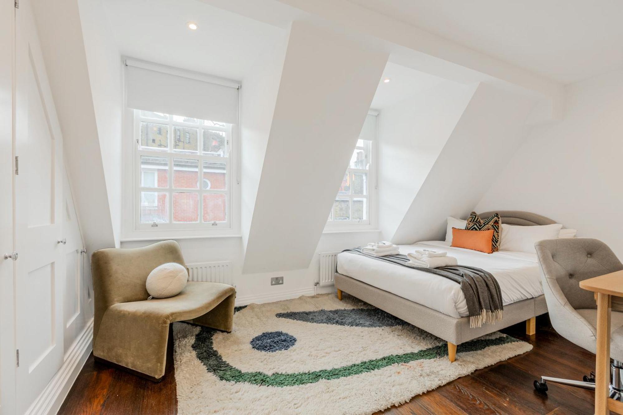 New 3lvl 3br With Garden, Prime Knightsbridge Londres