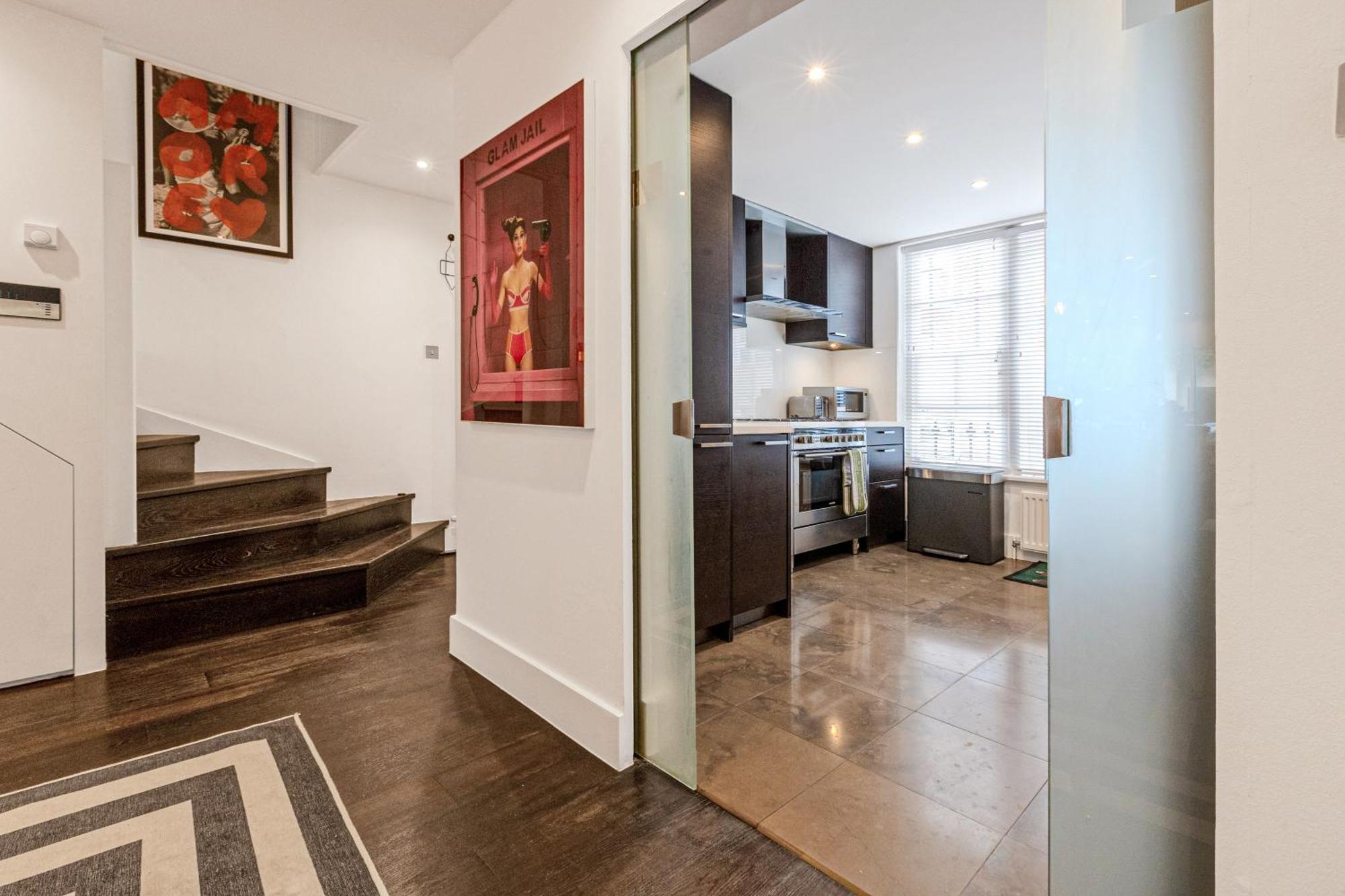 New 3lvl 3br With Garden, Prime Knightsbridge Appartement *