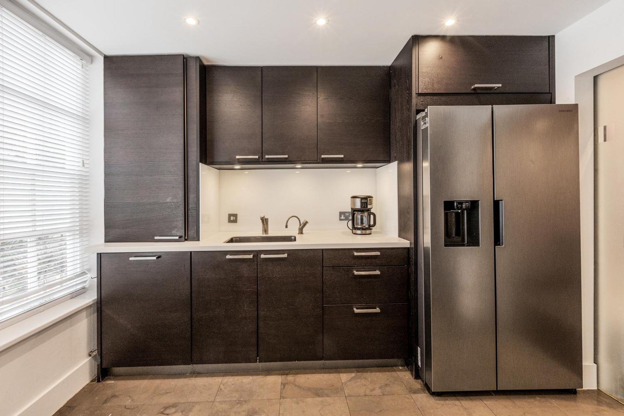 New 3lvl 3br With Garden, Prime Knightsbridge Appartement *