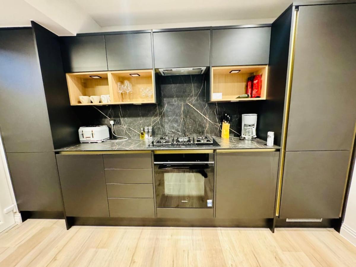 Modern 3 Bedroom Marylebone Apt, 5 Min From Station! Appartement Londen