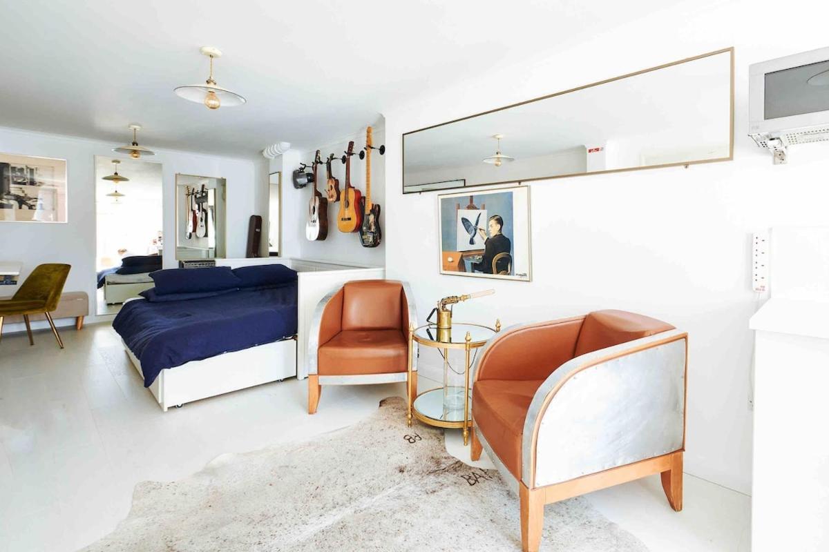 Private Mews Flat, Portobello * London
