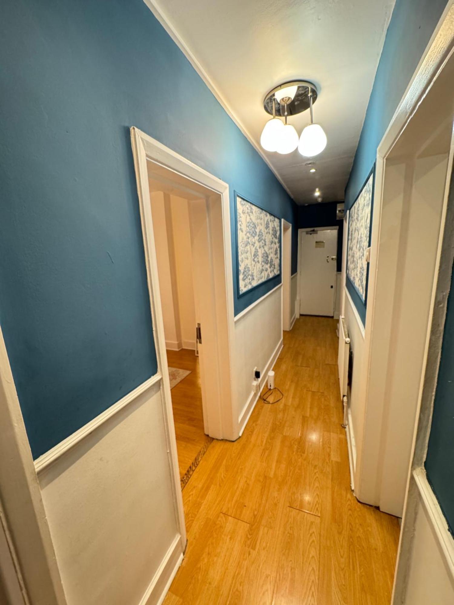 Cozy Two Bedroom In Appartement *