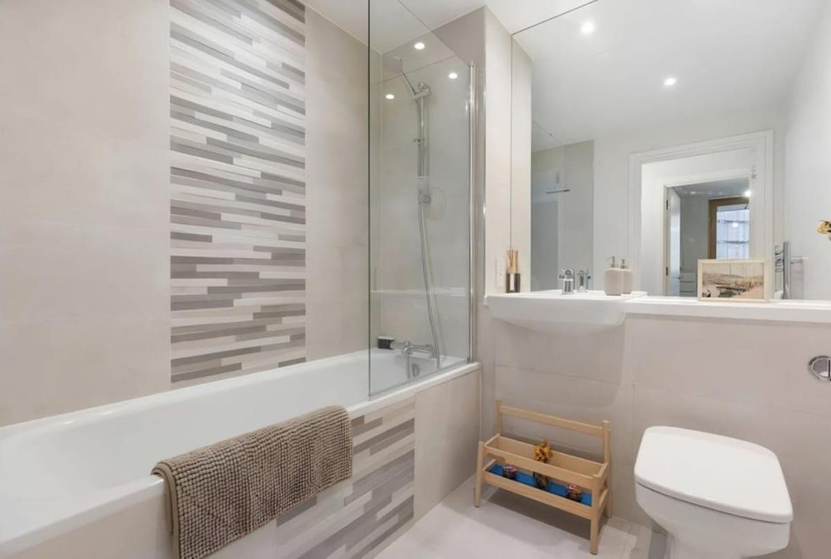 Near Wembley With Beautiful Views * Londres