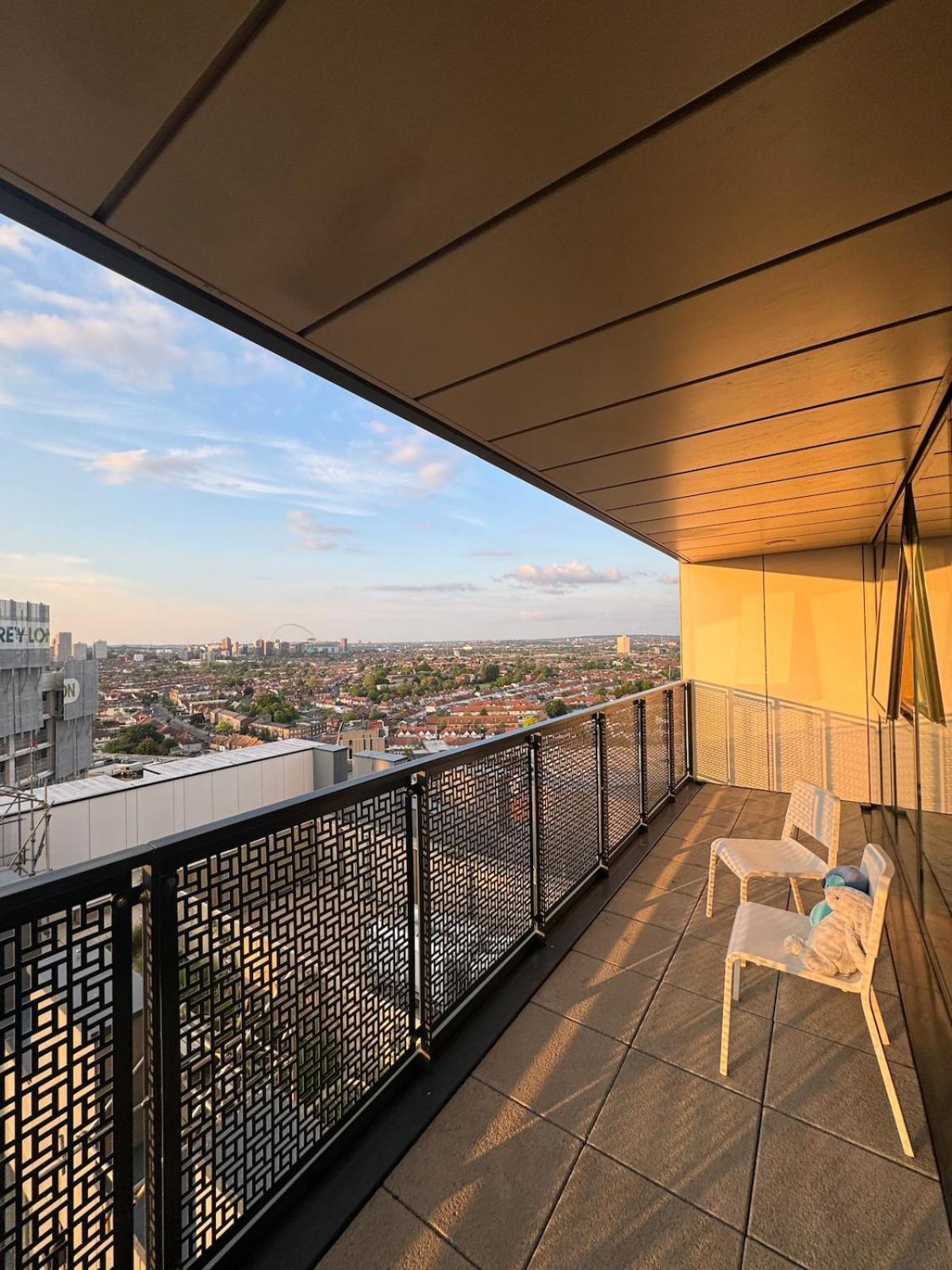 Near Wembley With Beautiful Views Appartement