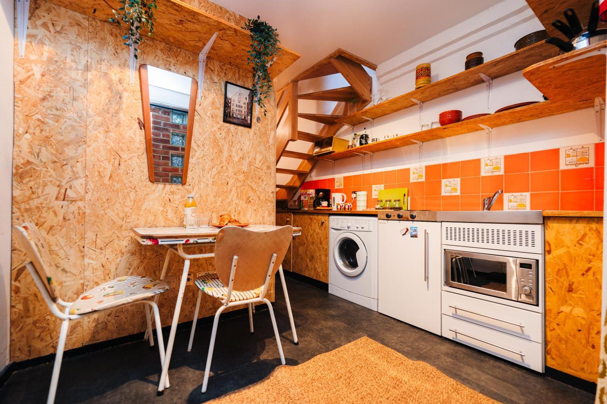 Quirky And Cosy Soho Stables House * Londres
