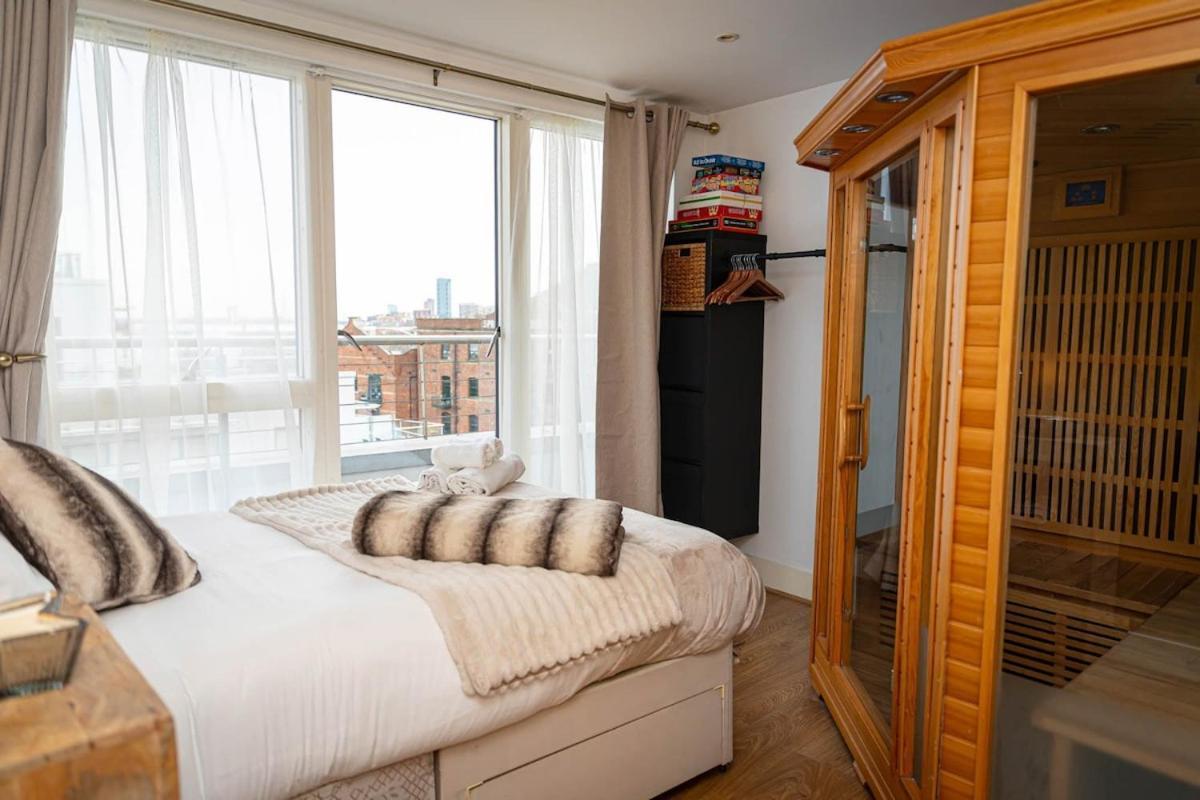 Appartement Penthouse - Canary Wharf - 24 Hr Concierge, Gym, Hot Tub, Sauna, Balcony, Terrace
