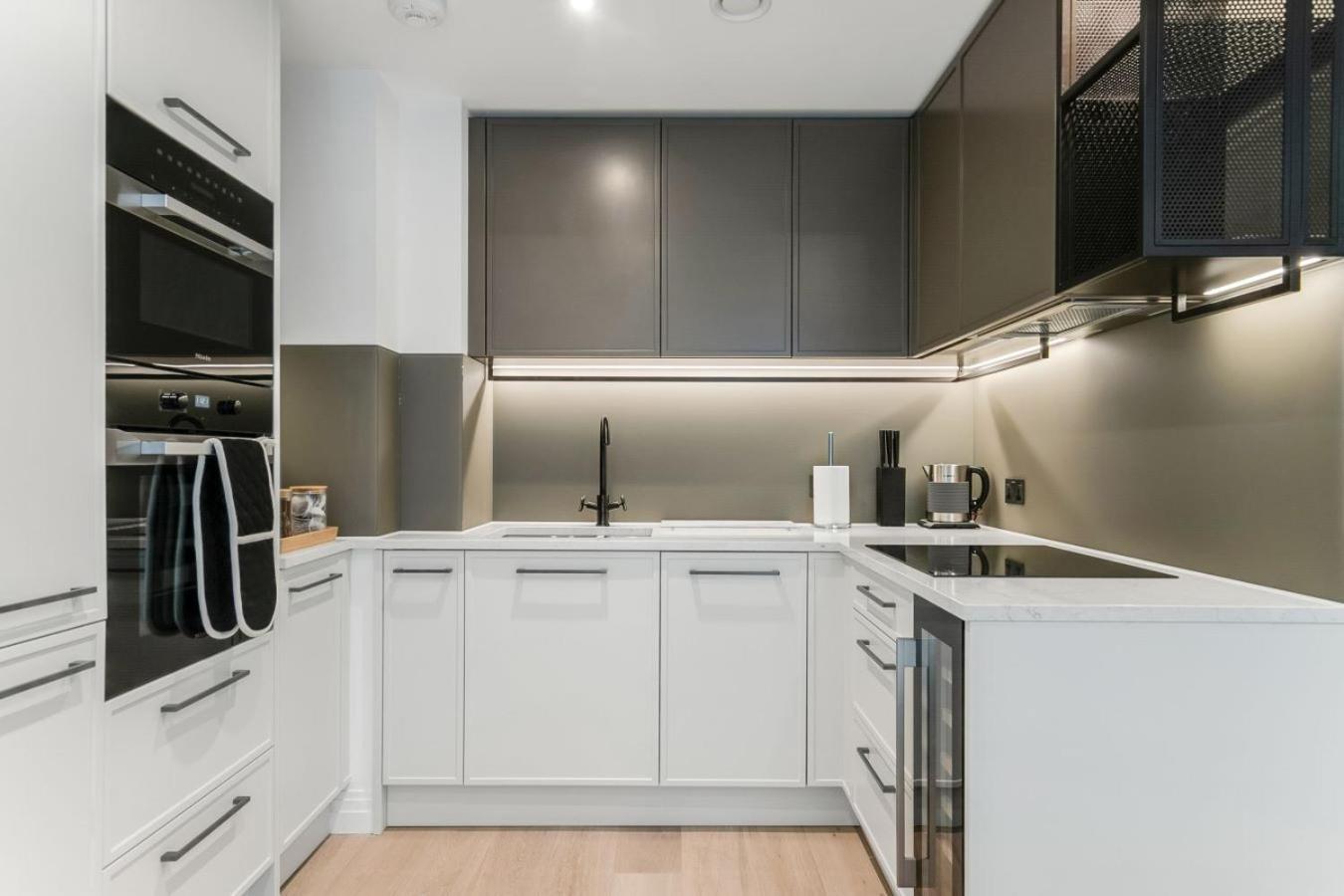 1br Chelsea Retreat With Balcony View Londres