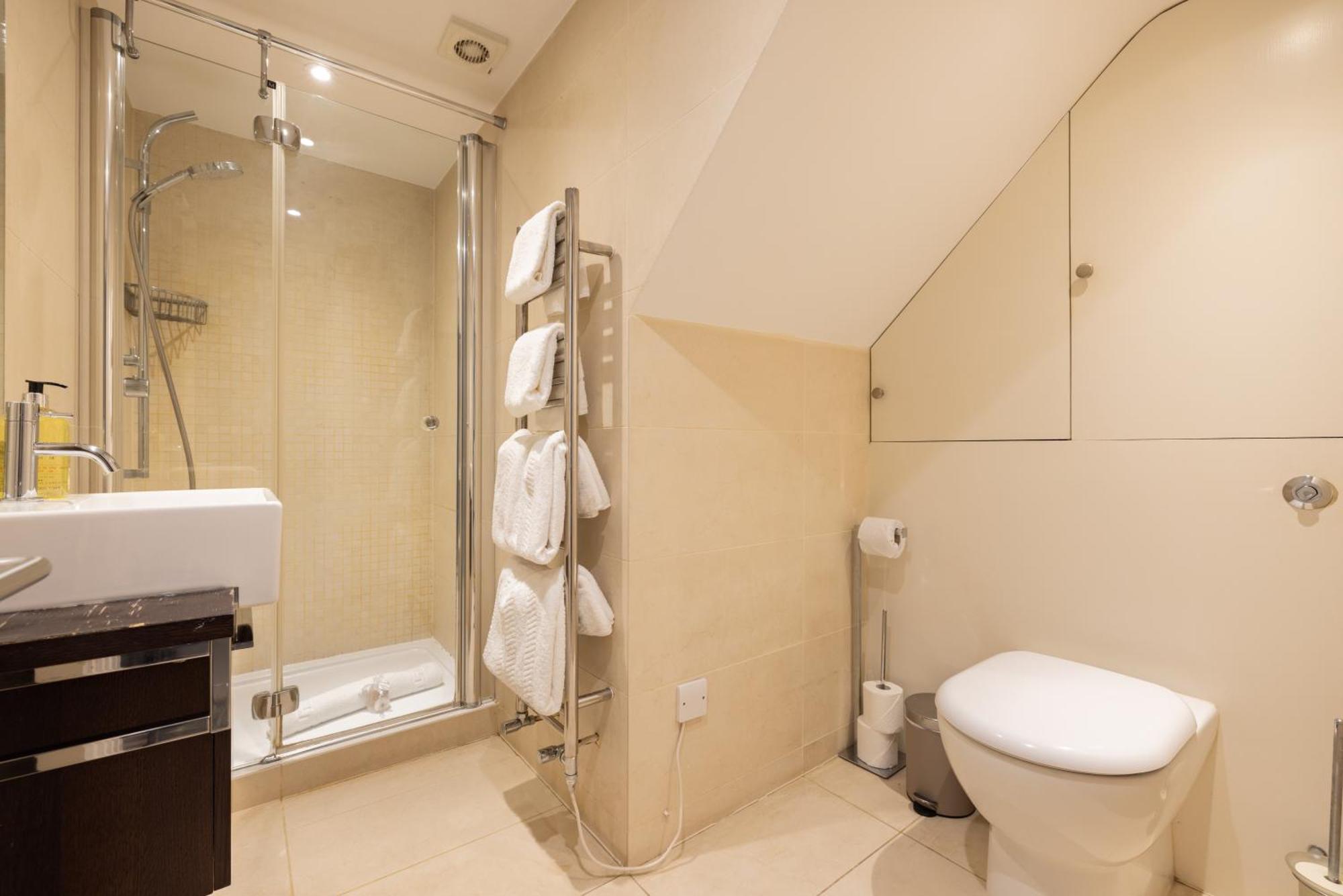 Apartamento The Chelsea Nest - Stylish 2bdr With Balcony Londres
