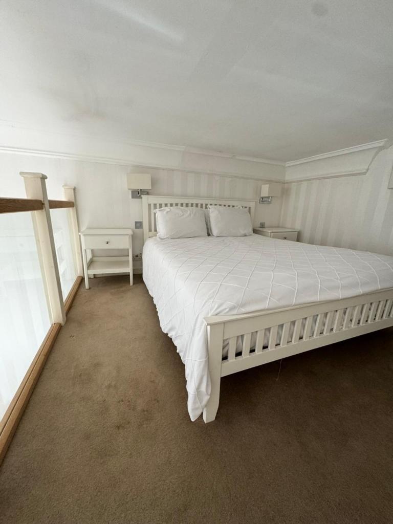 The Paramount Hotel 3*