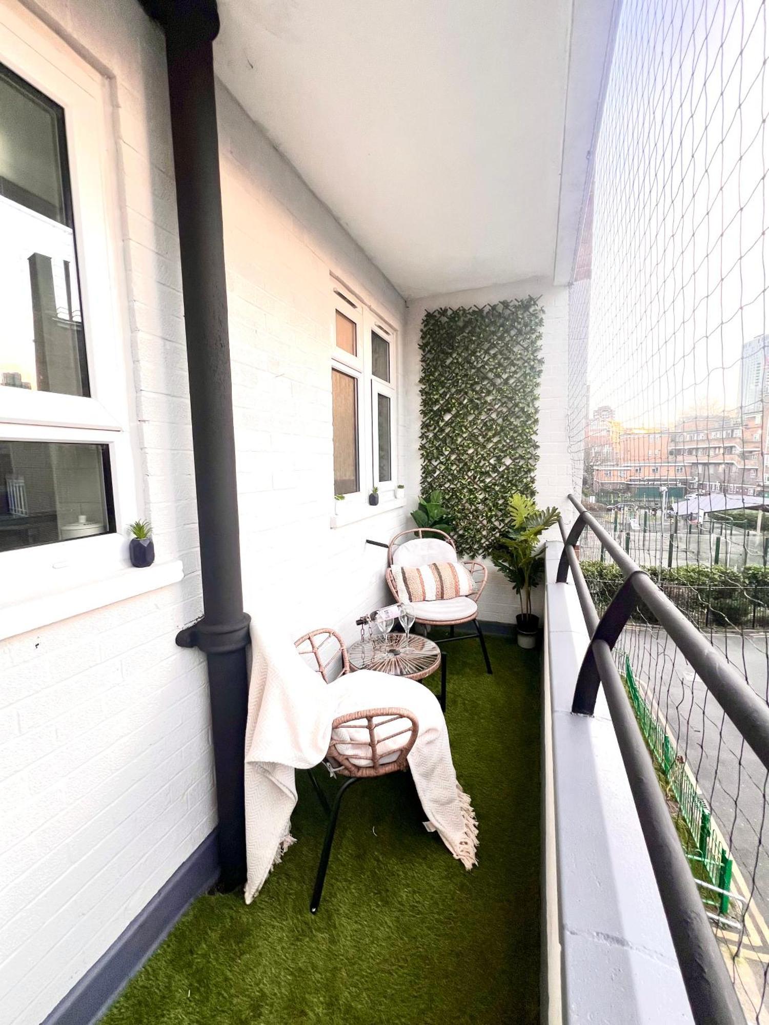 Apartamento 3 Minutes To Tower Of Trendy Shoreditch Recently Refurbished 3 Bedrooms Sleeps 8