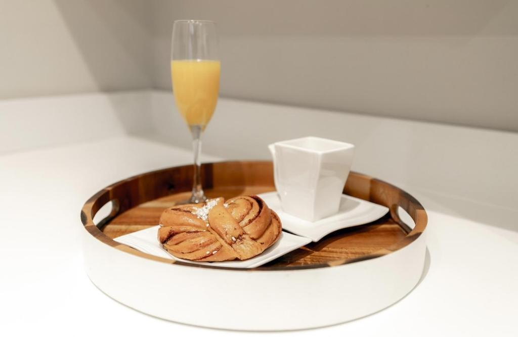 Appartement Revamped & Luxxe For Covent Garden Lovers! Adorable For Families & Friends Londen