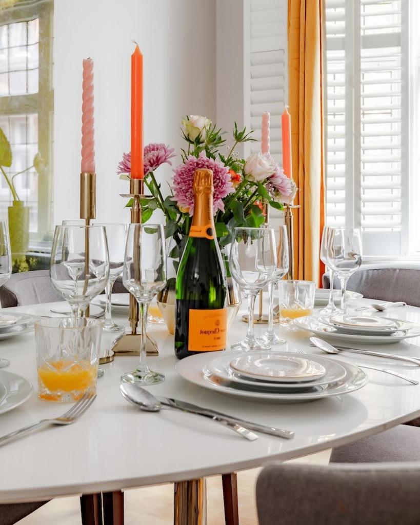 Revamped & Luxxe For Covent Garden Lovers! Adorable For Families & Friends Appartement Londen