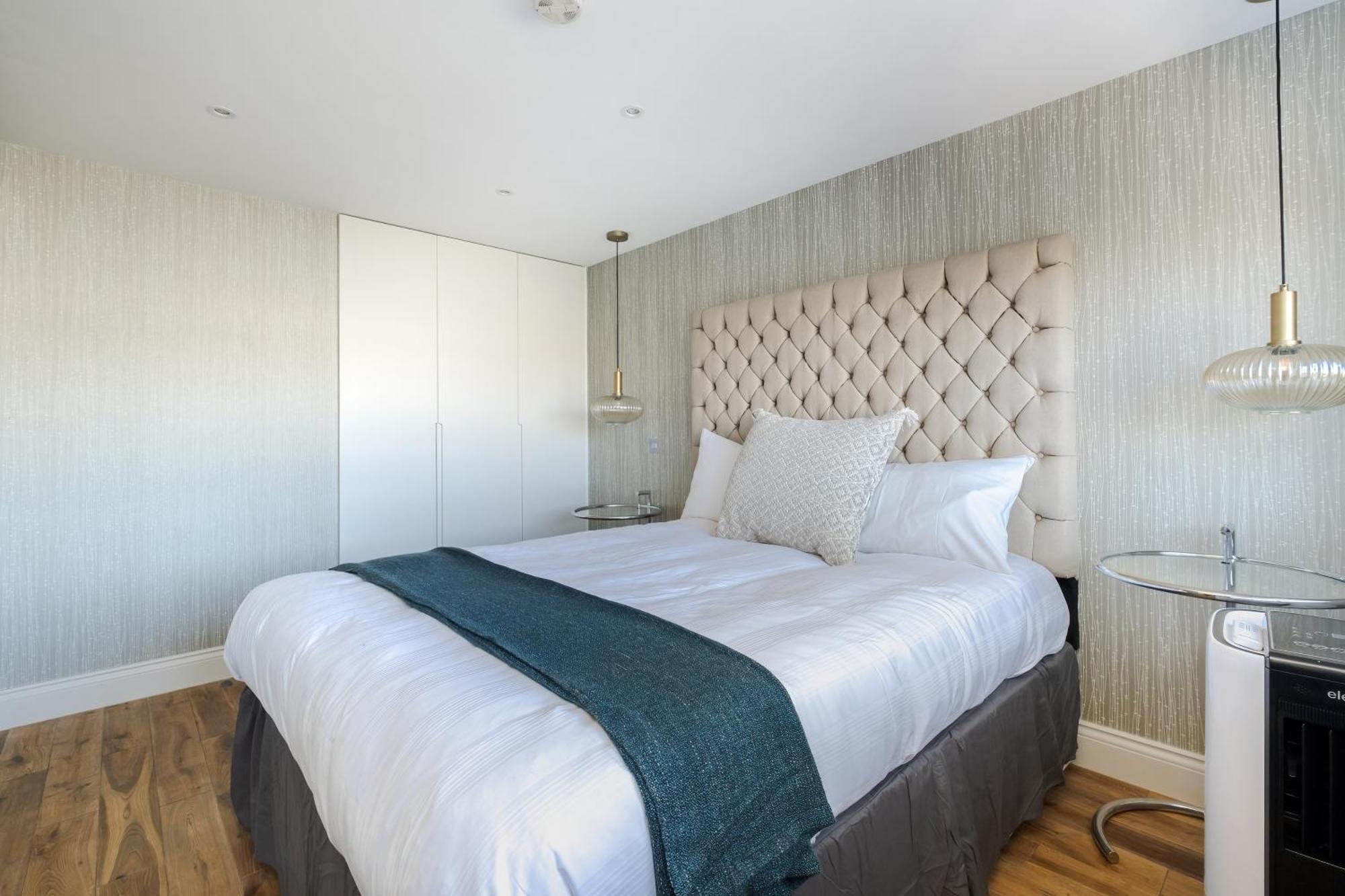 Luxury 3 Bedrooms In