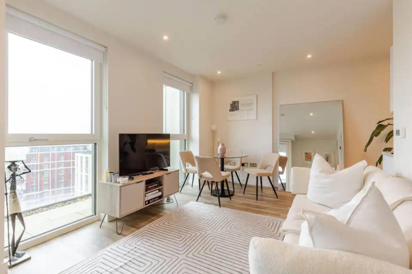 Niru Experience Skyview Penthouse *