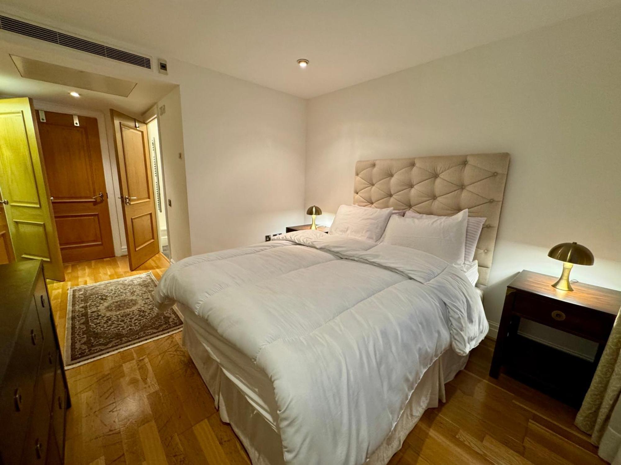 Paddington Lake Side 2bed 2bath Appartement Londres