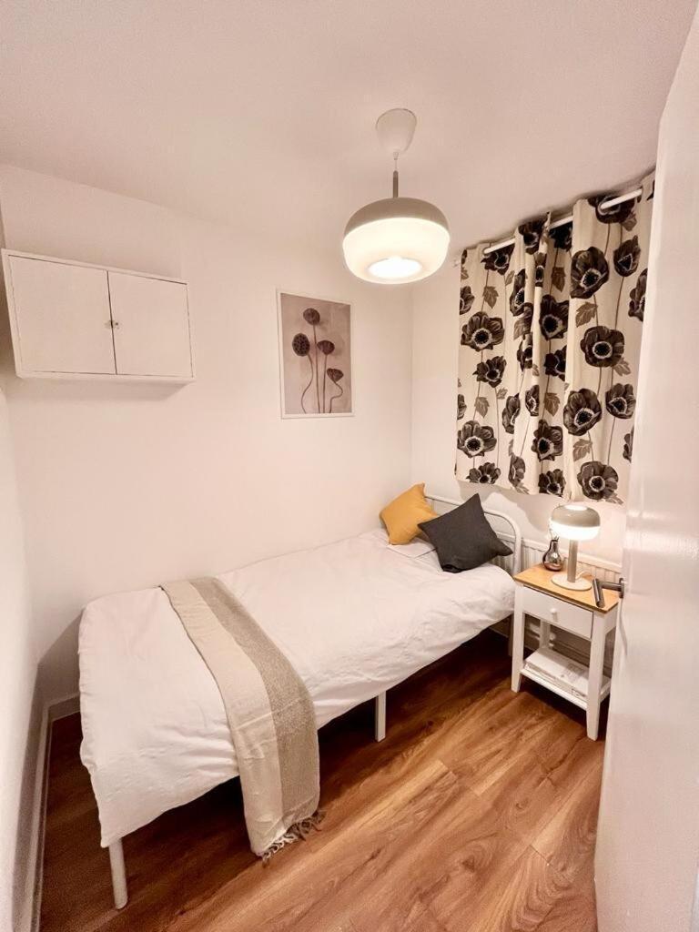 4 Bedroom Maisonette Camden Islington *