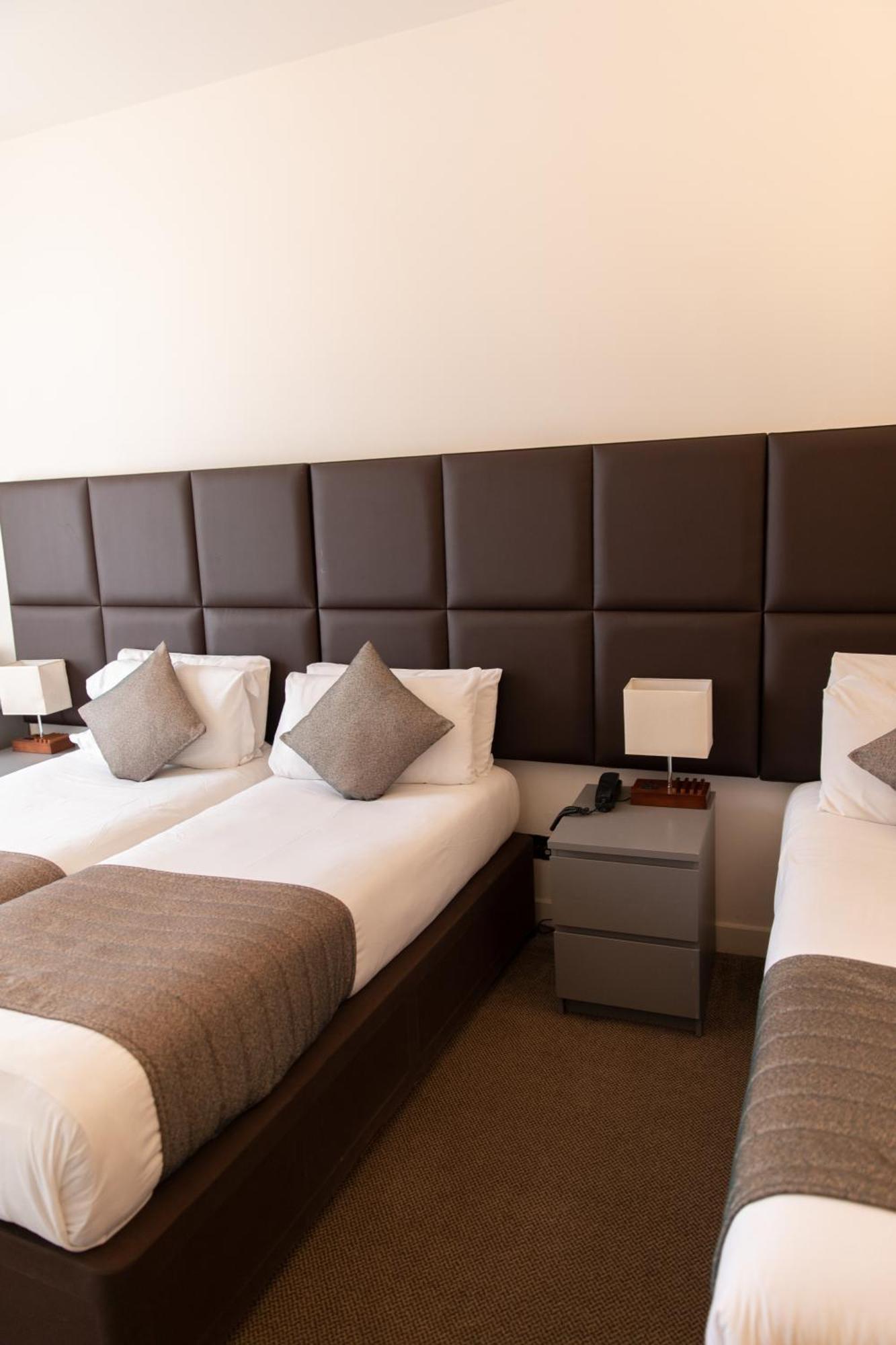 Duke Of Leinster Hotel London