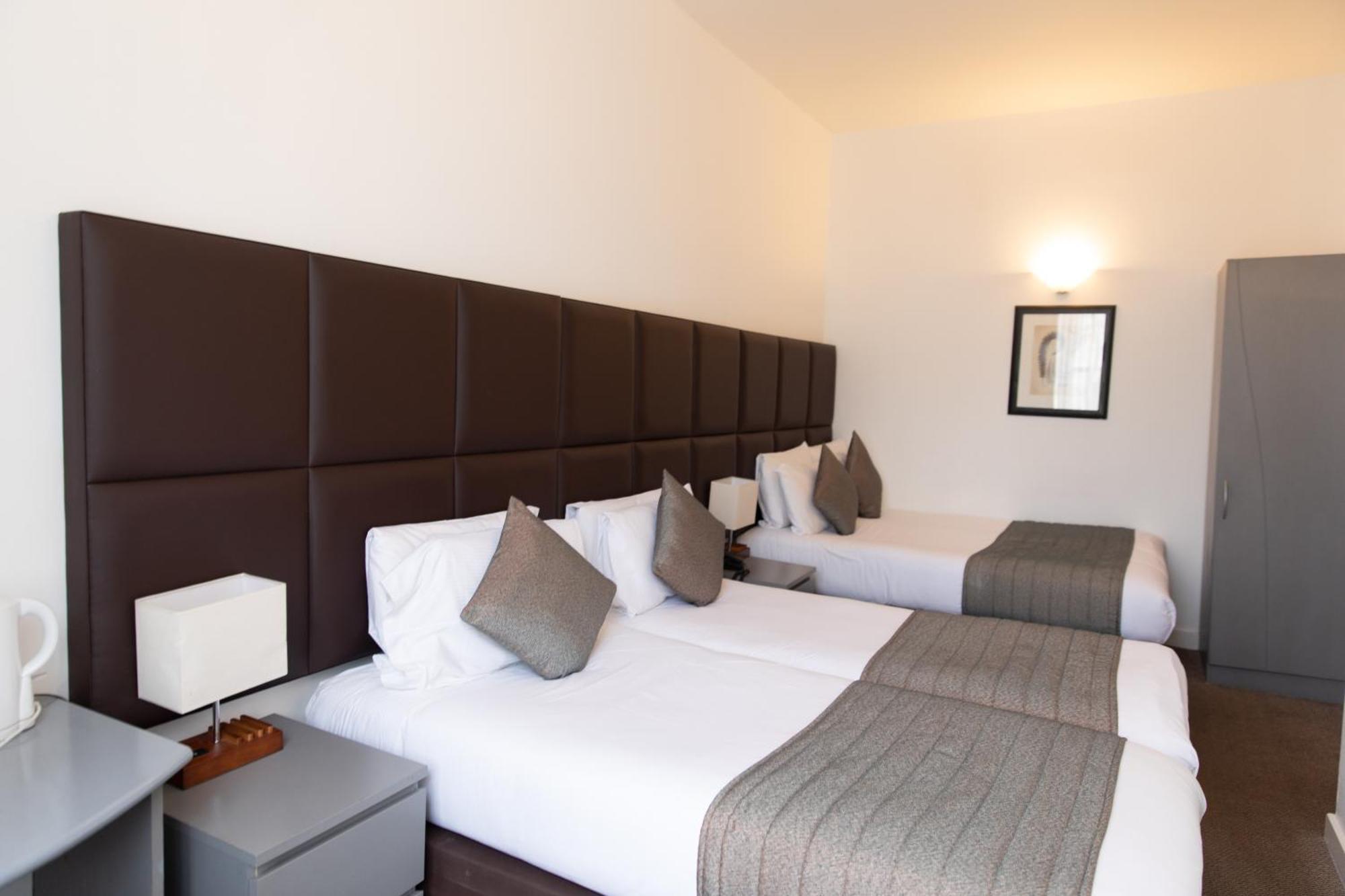 Duke Of Leinster Hotel London