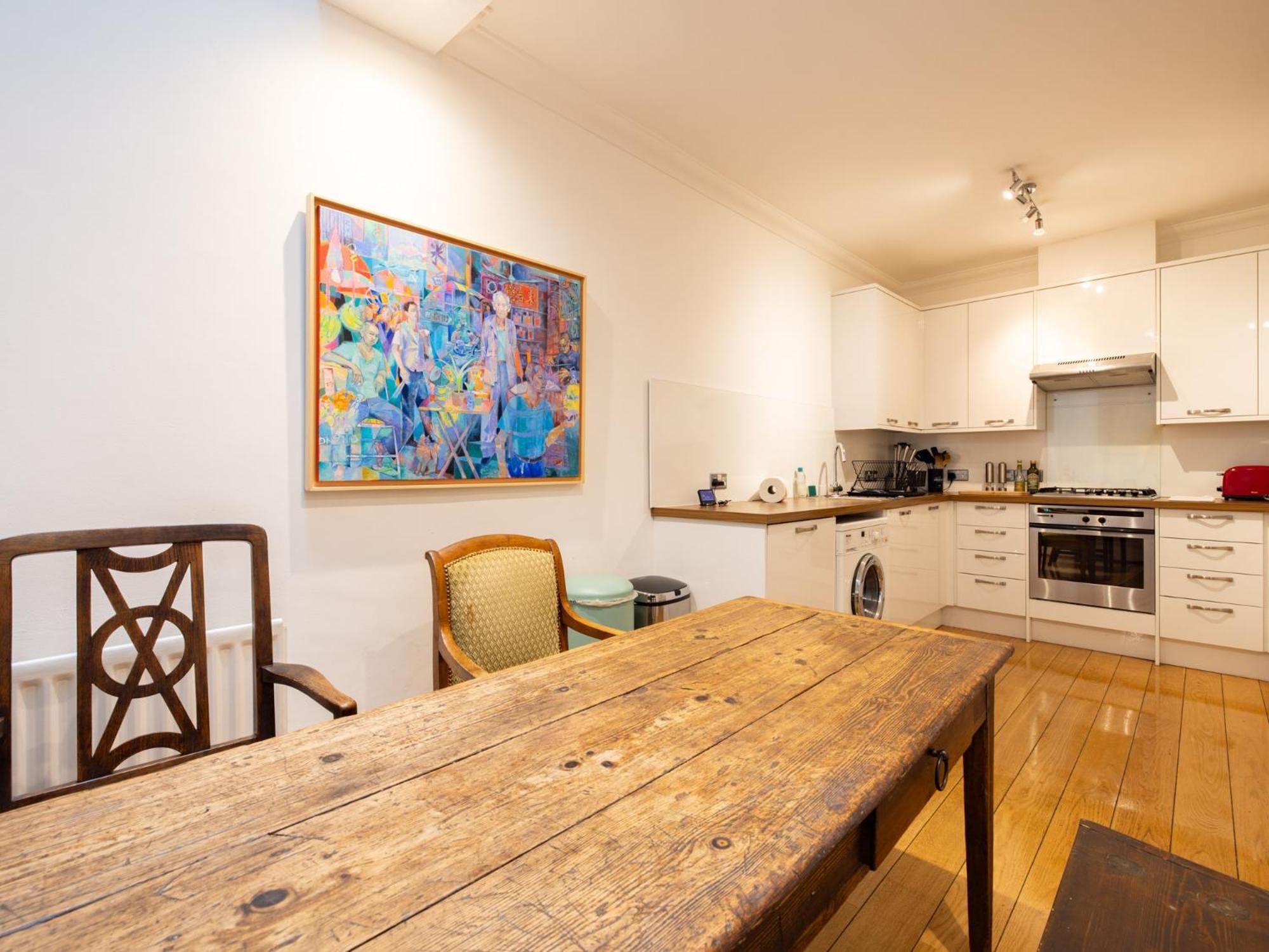 Pass The Keys Stylish 3 Bedroom House In A Quiet Mews By Tube