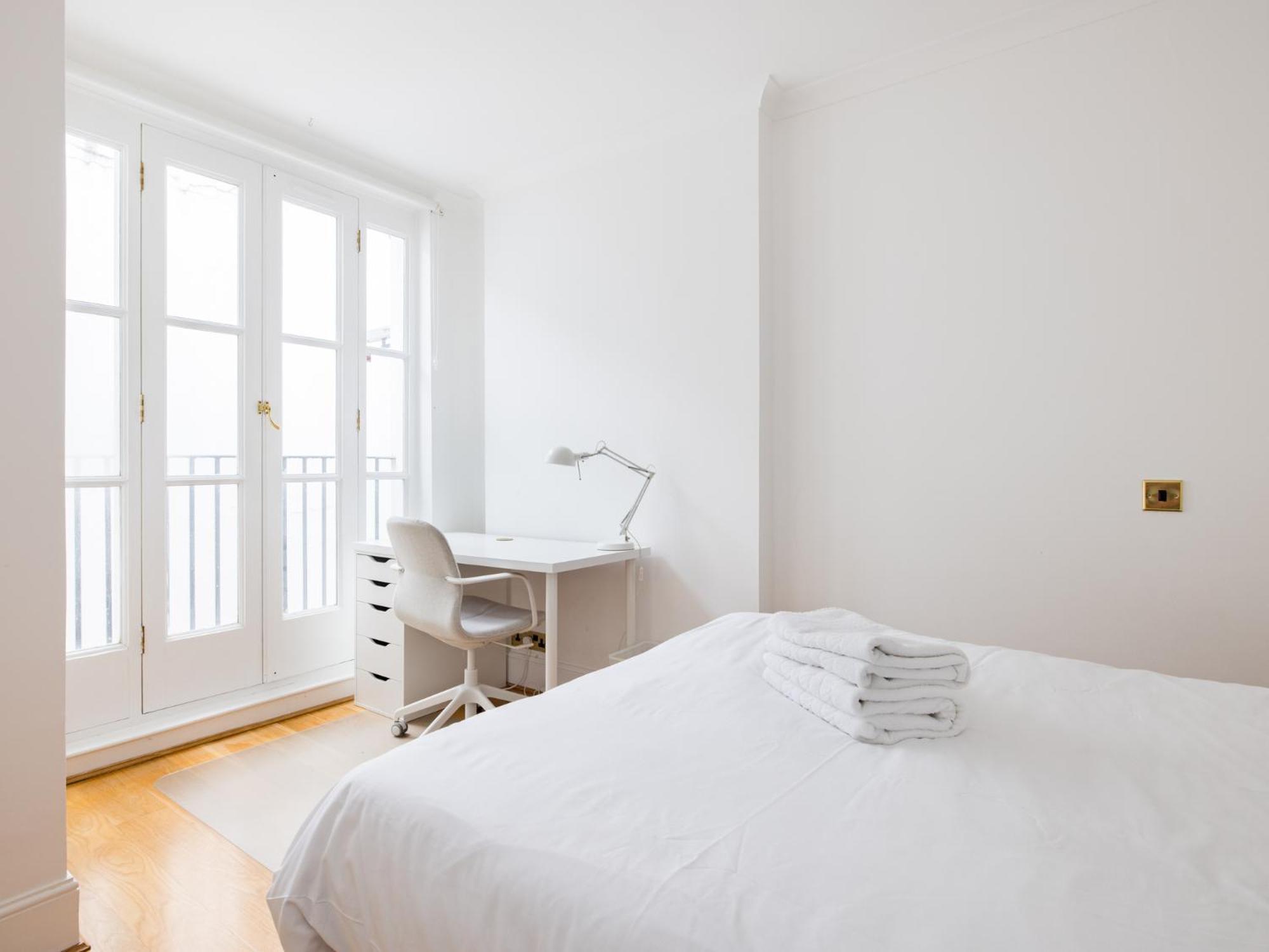 Hébergement de vacances Pass The Keys Stylish 3 Bedroom House In A Quiet Mews By Tube