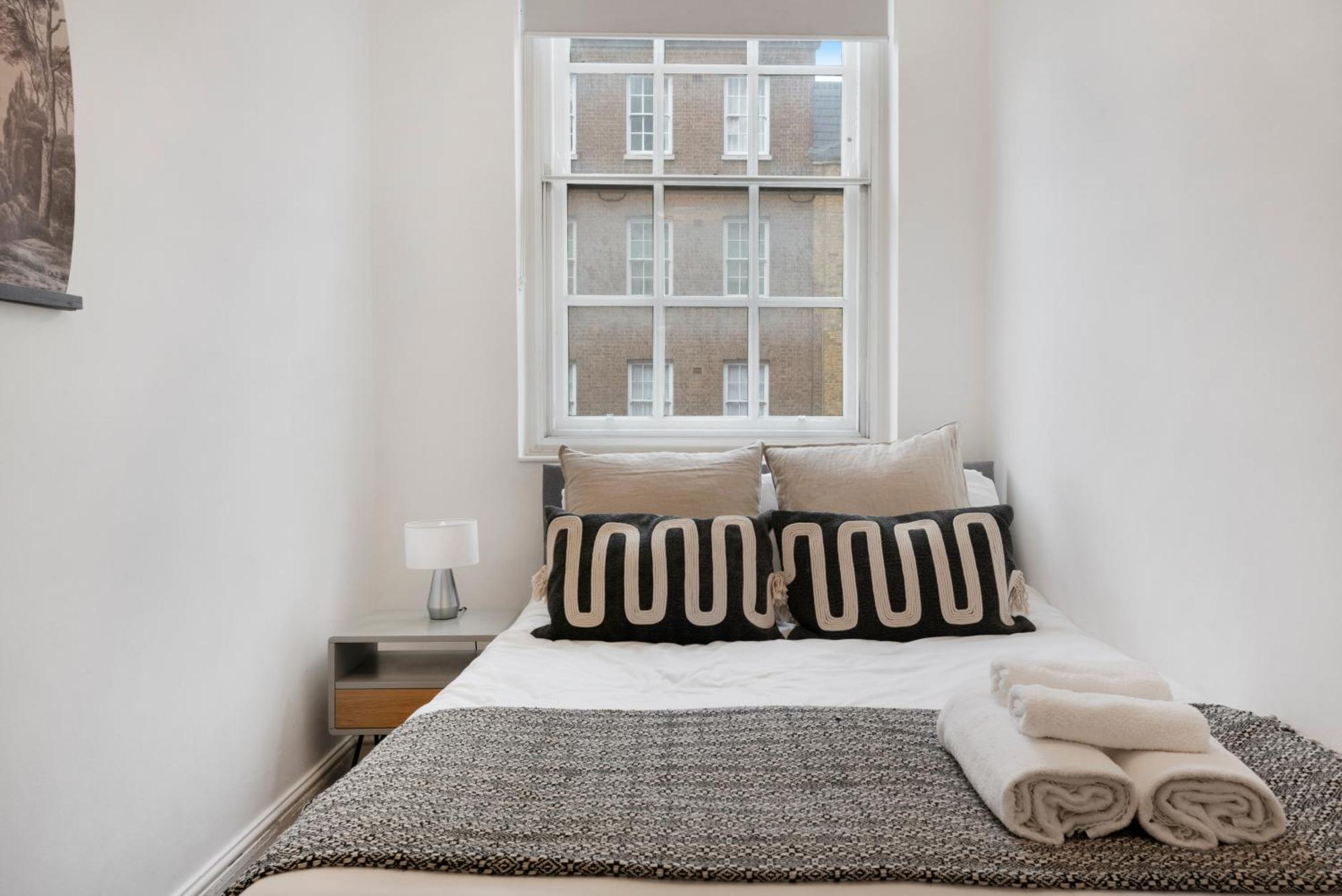 2 Bed Apartment- Mayfair 1 Apartamento