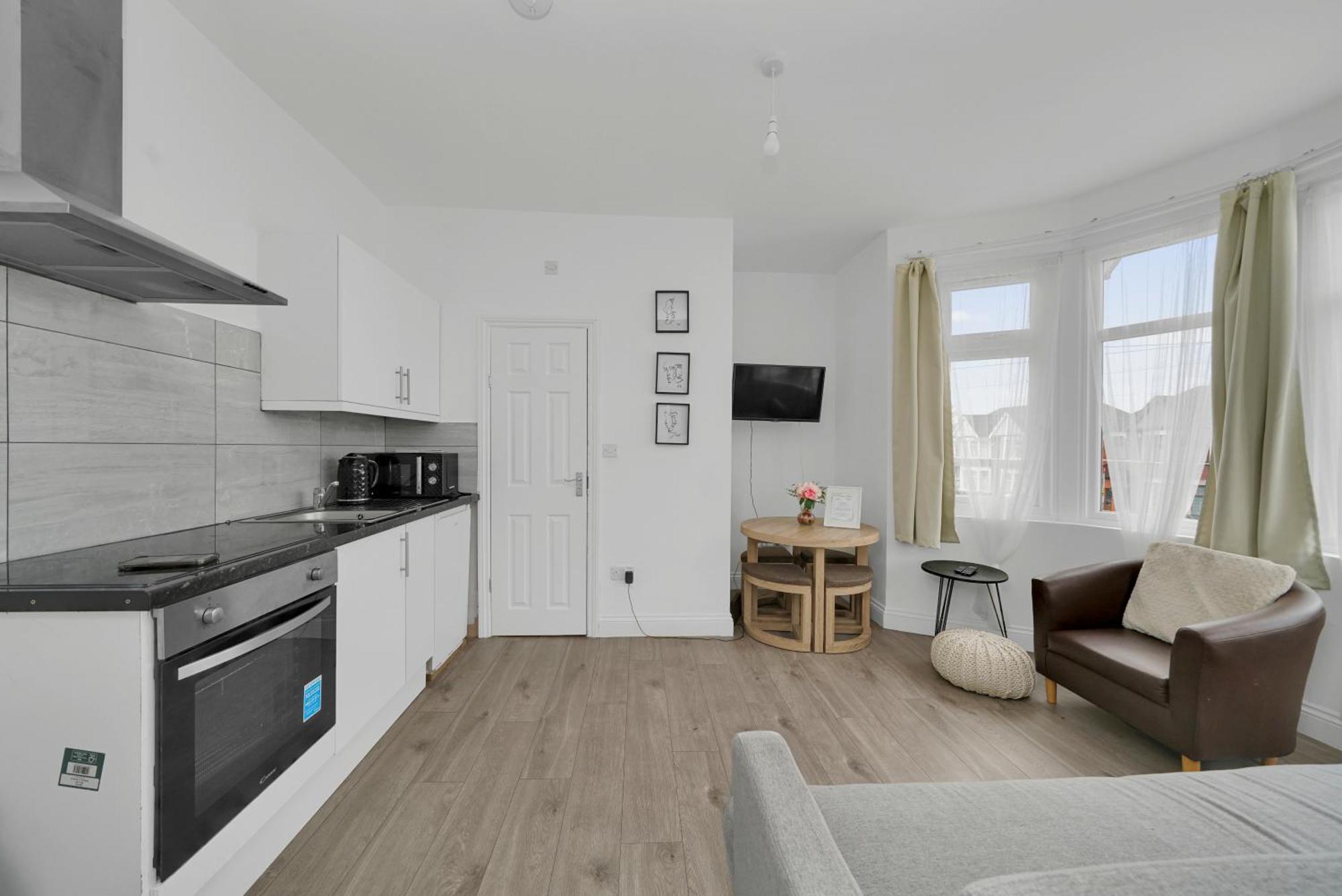 Apartamento Startlet - On Elizabeth Line With Free Parking