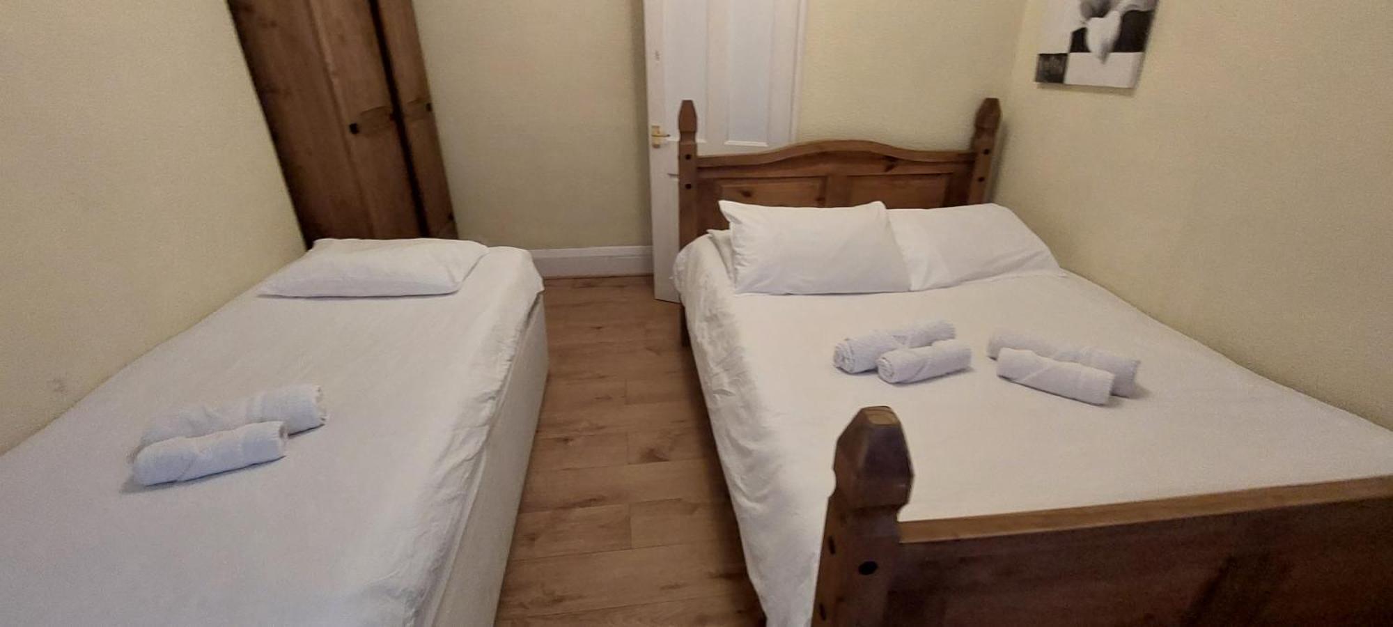 4 Bedroom & 2 Bedroom Appartement
