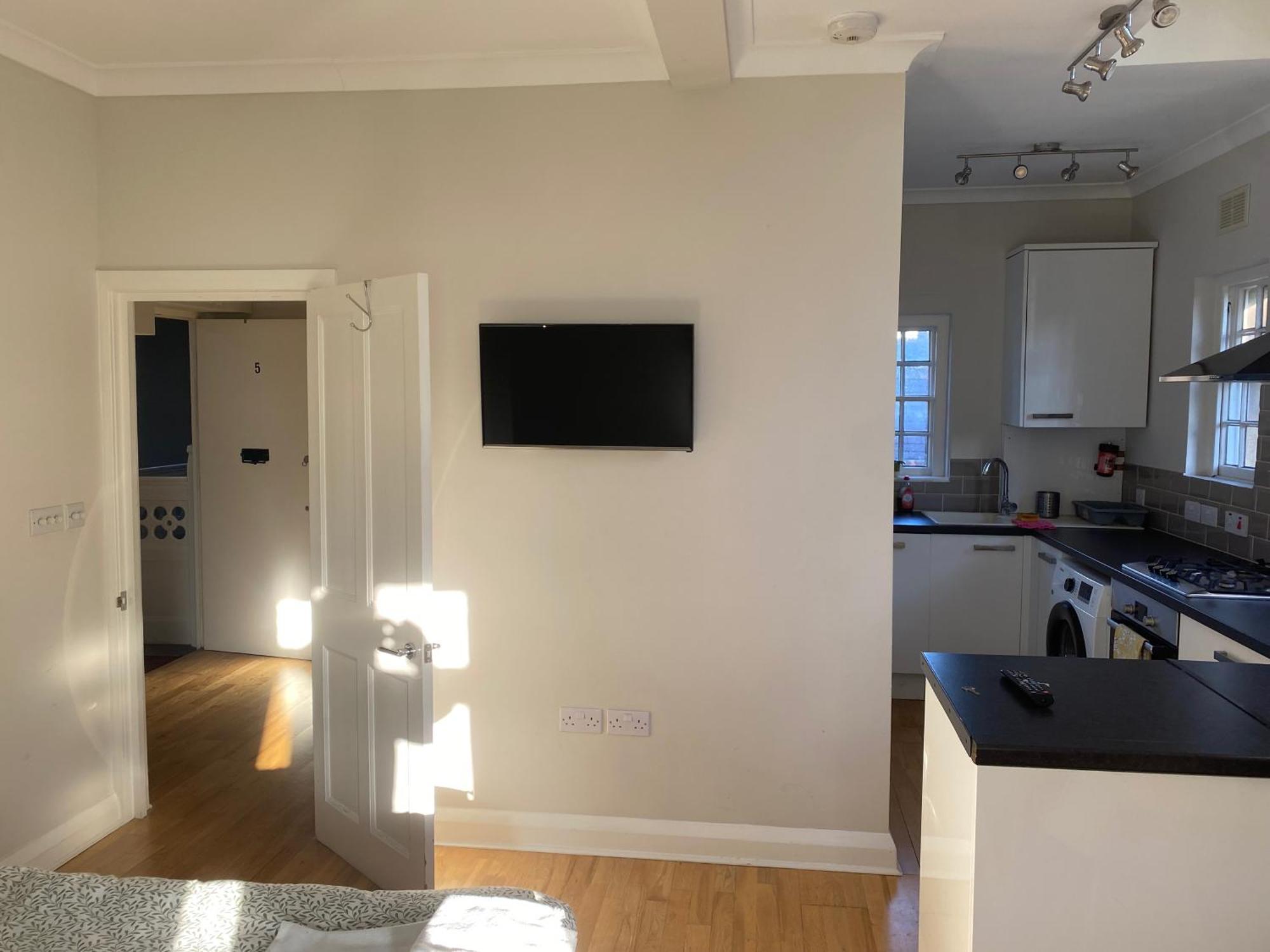 Victorian Building - Sleeps 5 - Pet Friendly Appartement