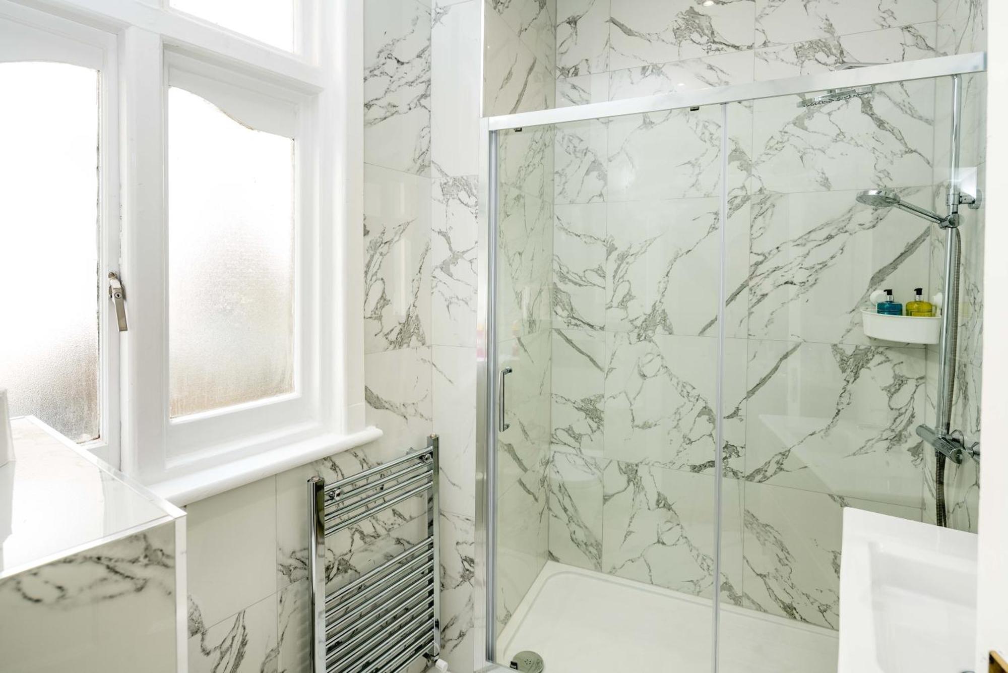 Appartement Four Beds By The Station Londres