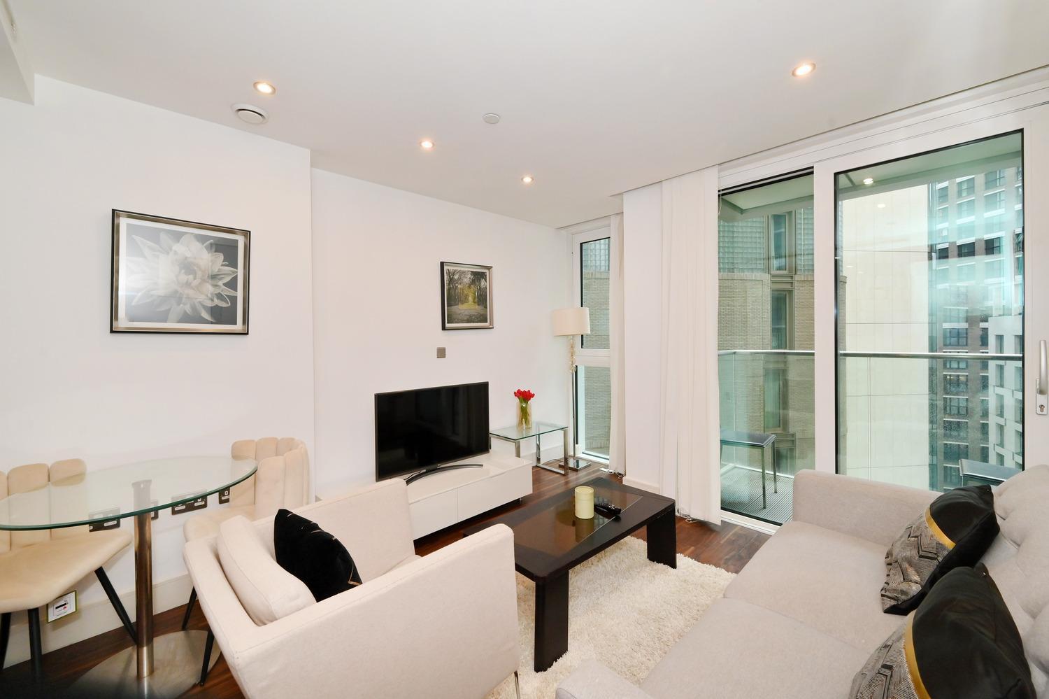 Tower Bridge - Balcony - Ac - Heated Floor - Fast Wifi - Luxurylondonstays Apartment London