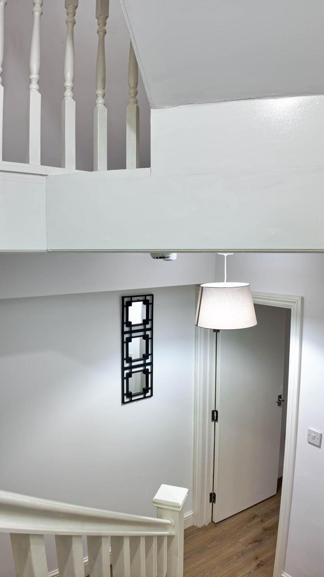 Apartamento Spacious 2 Bed With Patio In Camden Wr201