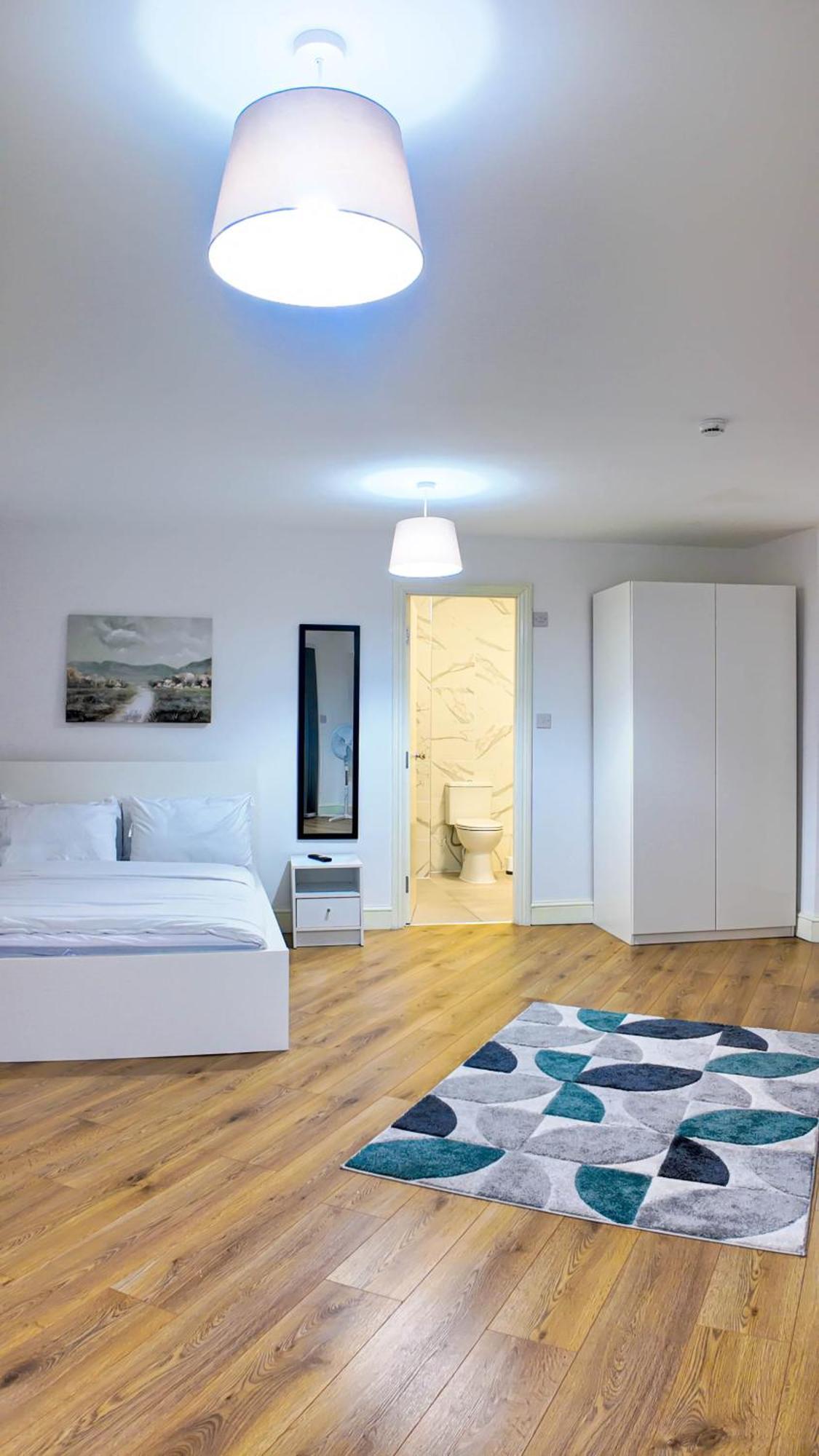 Spacious 2 Bed With Patio In Camden Wr201 Apartamento Londres