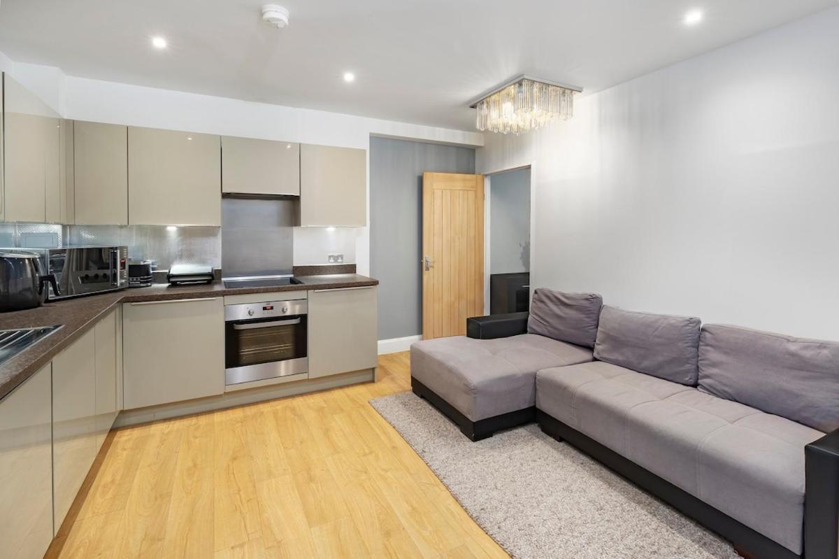 Apartamento Cozy 2 Bedrooms, Devons Rd Dlr